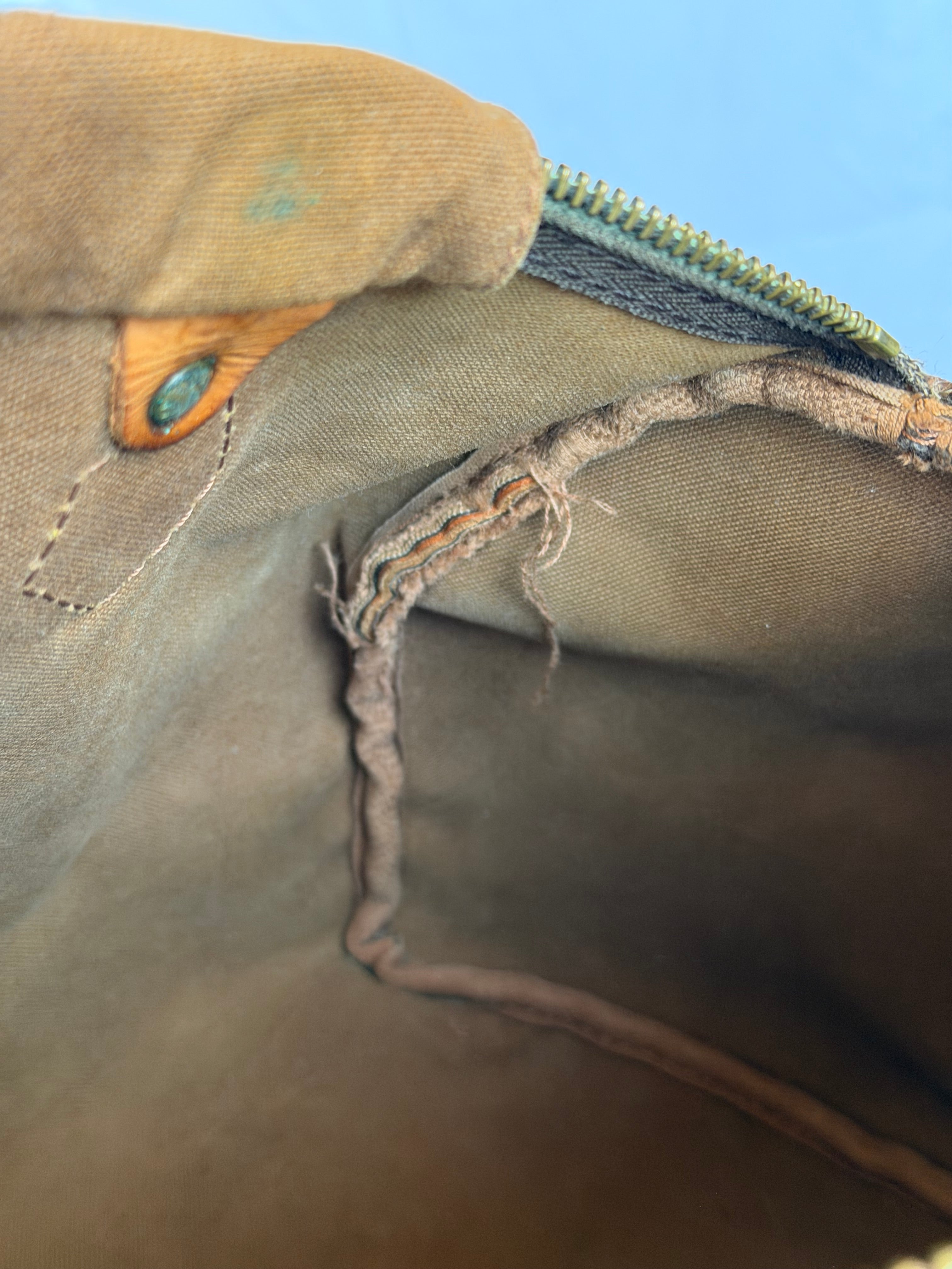 Louis Vuitton Speedy 30 in Monogram Canvas
