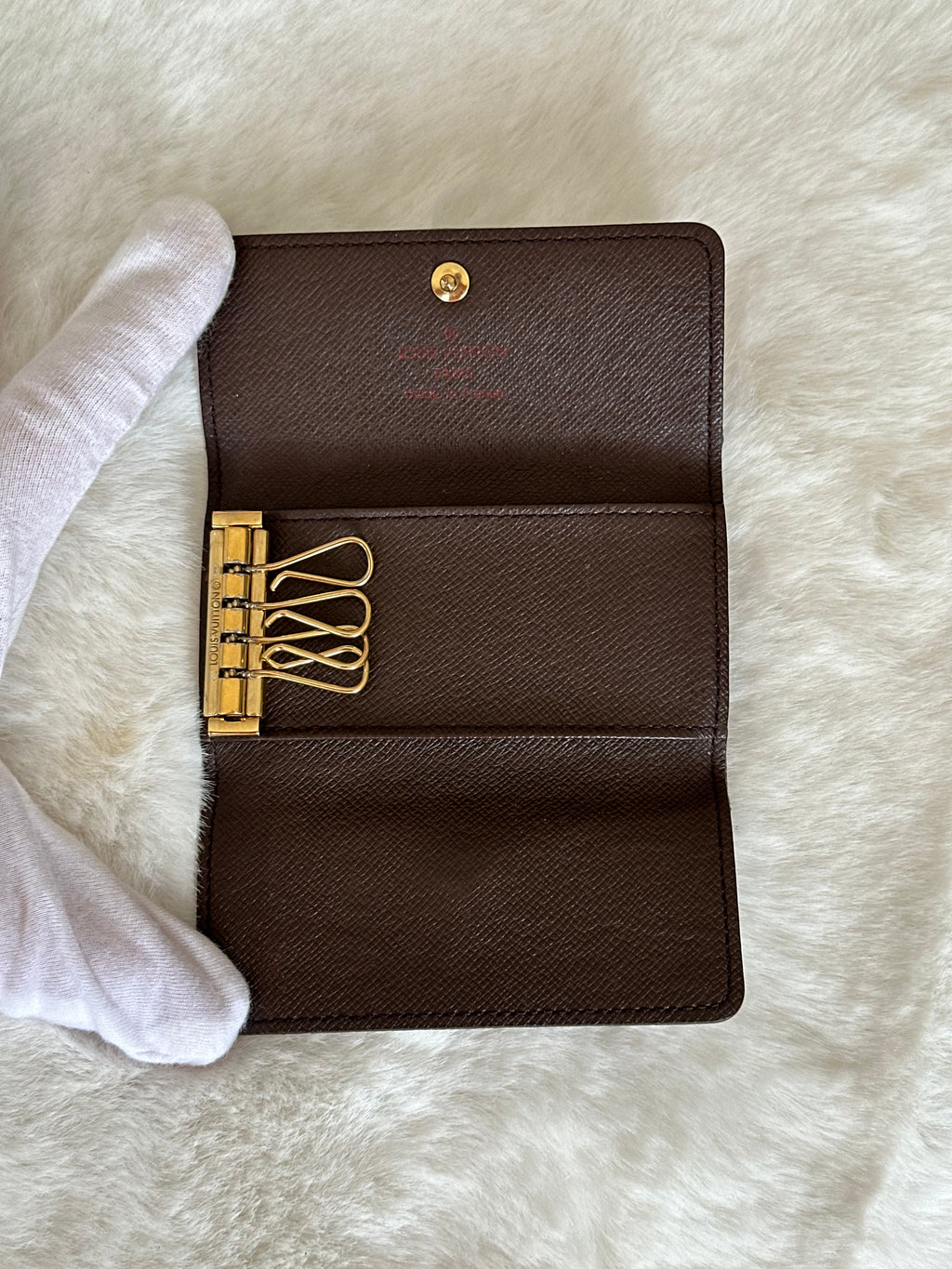 Louis Vuitton 4 Key Holder in Damier Ebene