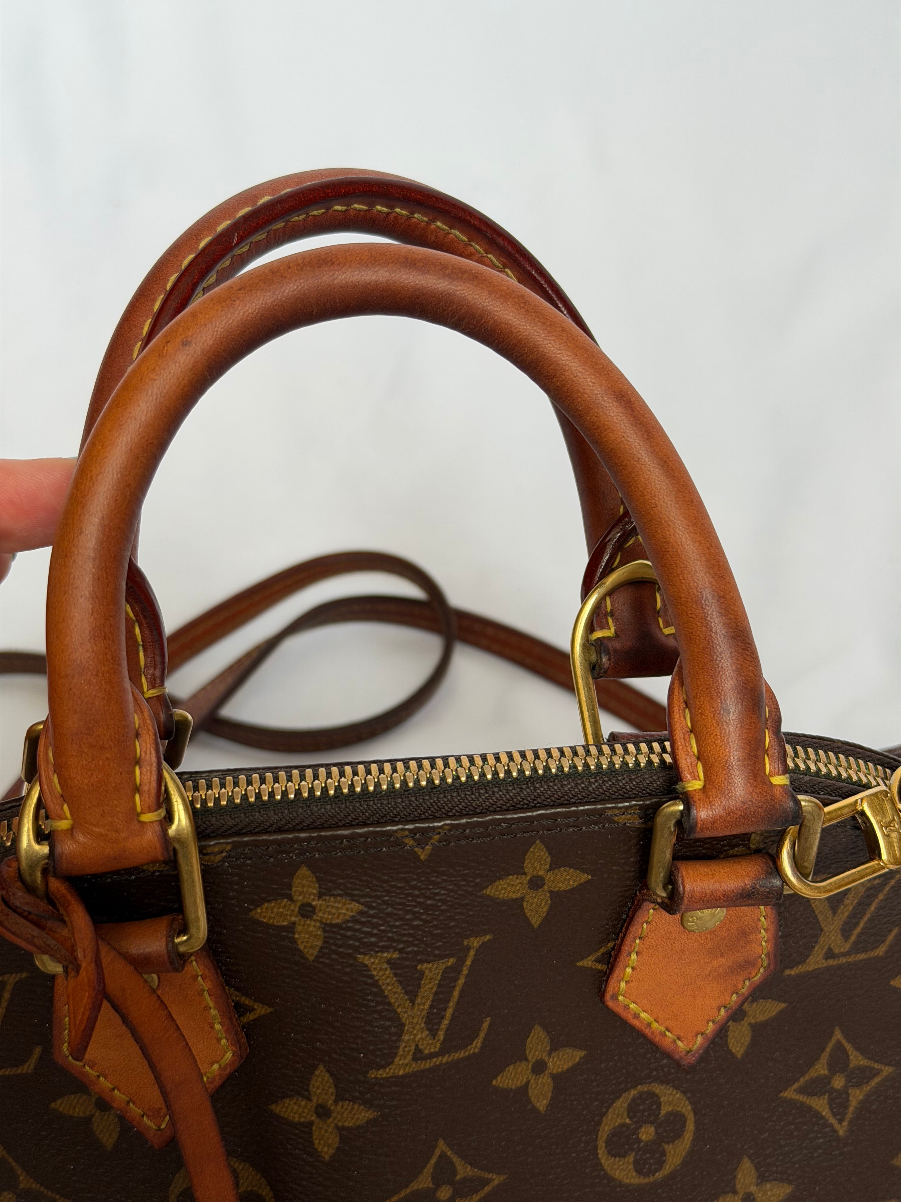Louis Vuitton Alma BB in Monogram