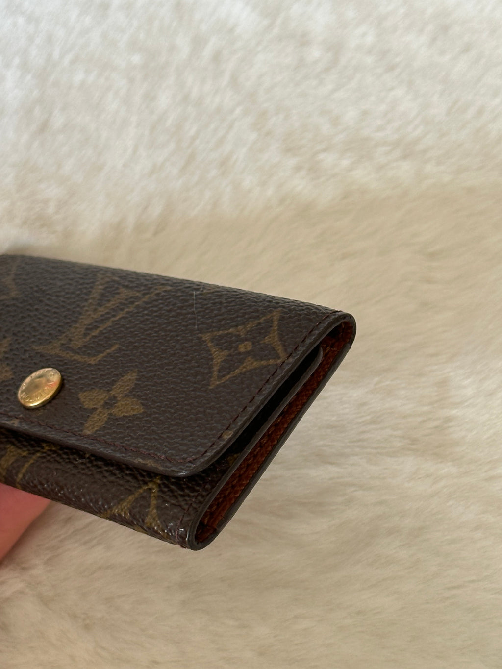 Louis Vuitton 4 Key Holder in Monogram