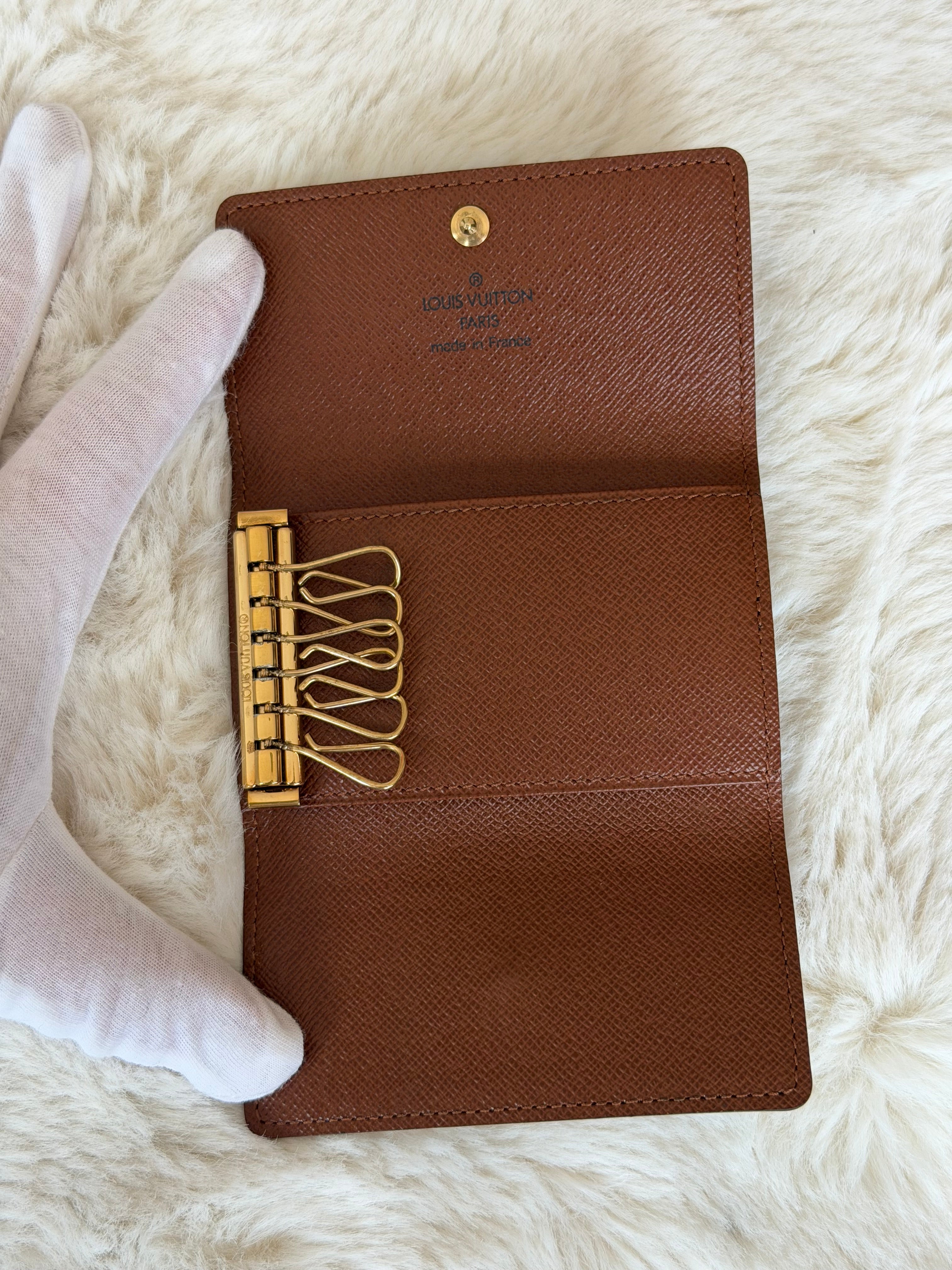 Louis Vuitton 6 Key Holder in Monogram