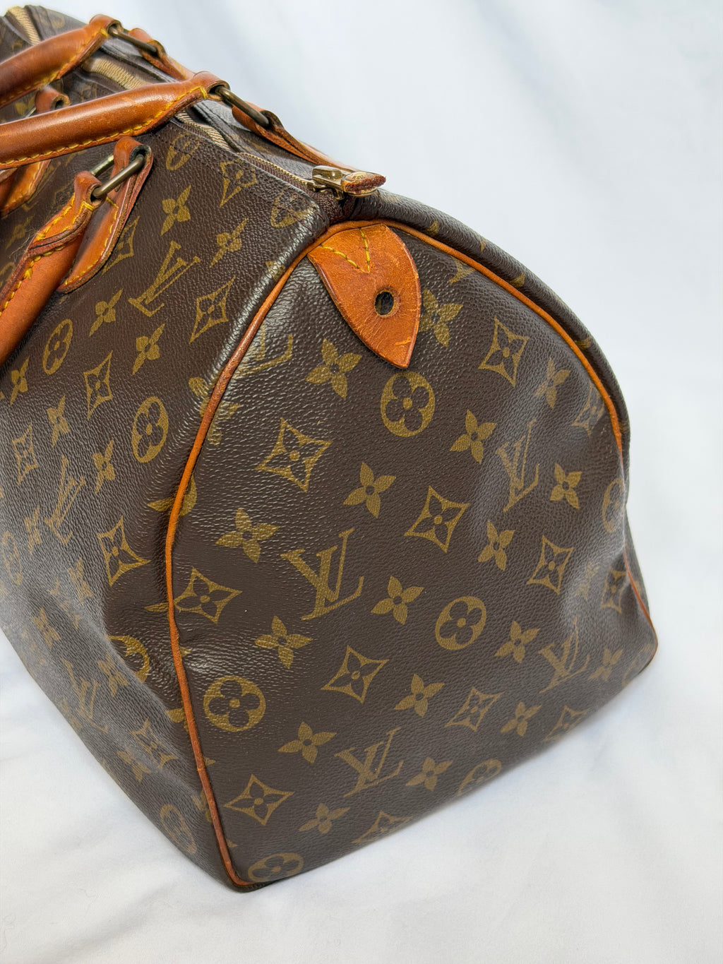 Louis Vuitton Speedy 35 in Monogram Canvas