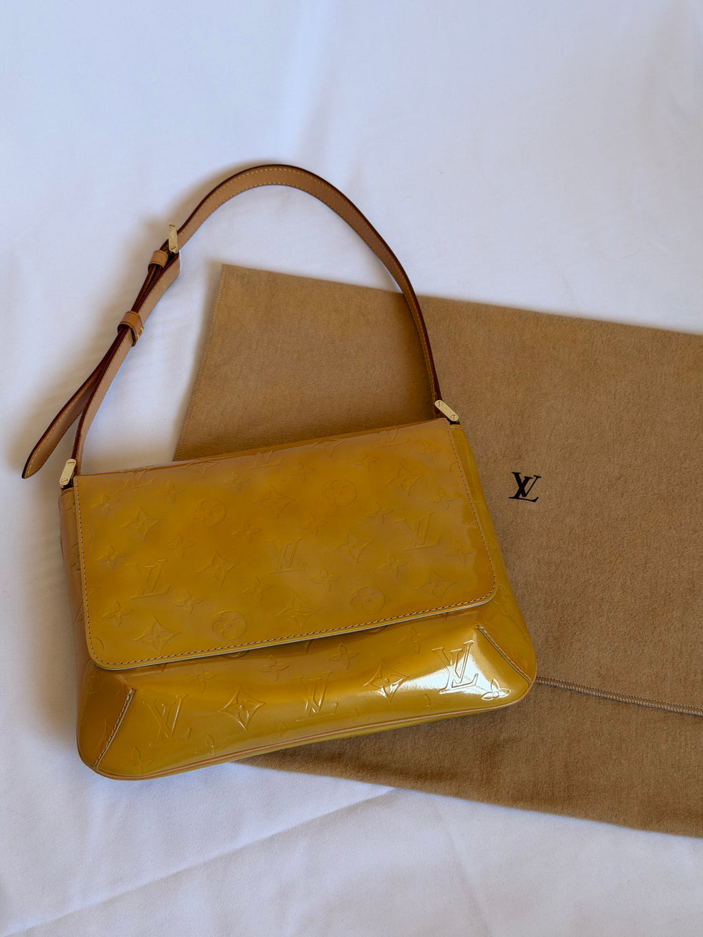 Louis Vuitton Thompson Street in Yellow Vernis Leather