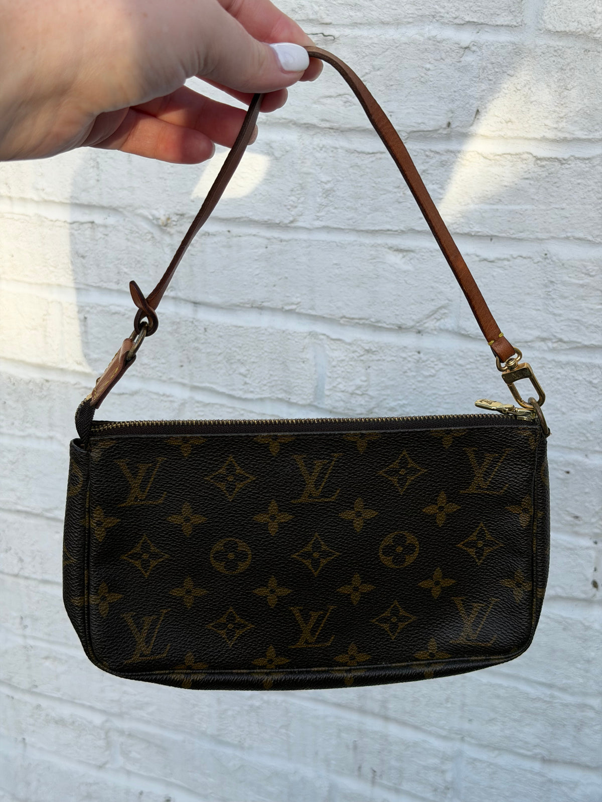 Louis Vuitton Pochette Accessories in Monogram Canvas