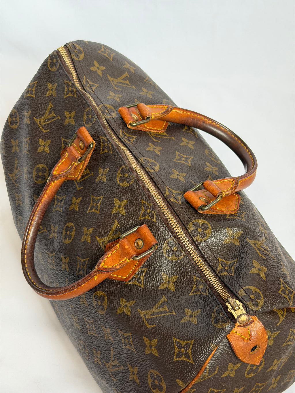 Louis Vuitton Speedy 35 in Monogram Canvas
