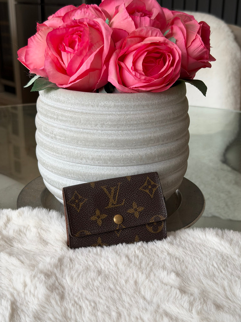 Louis Vuitton 6 Key Holder in Monogram Canvas
