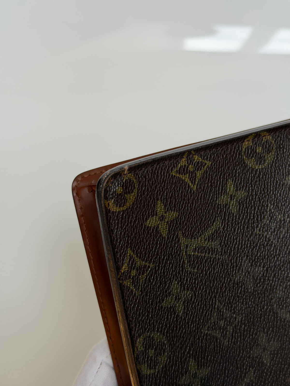 Louis Vuitton Pochette Homme in Monogram Canvas