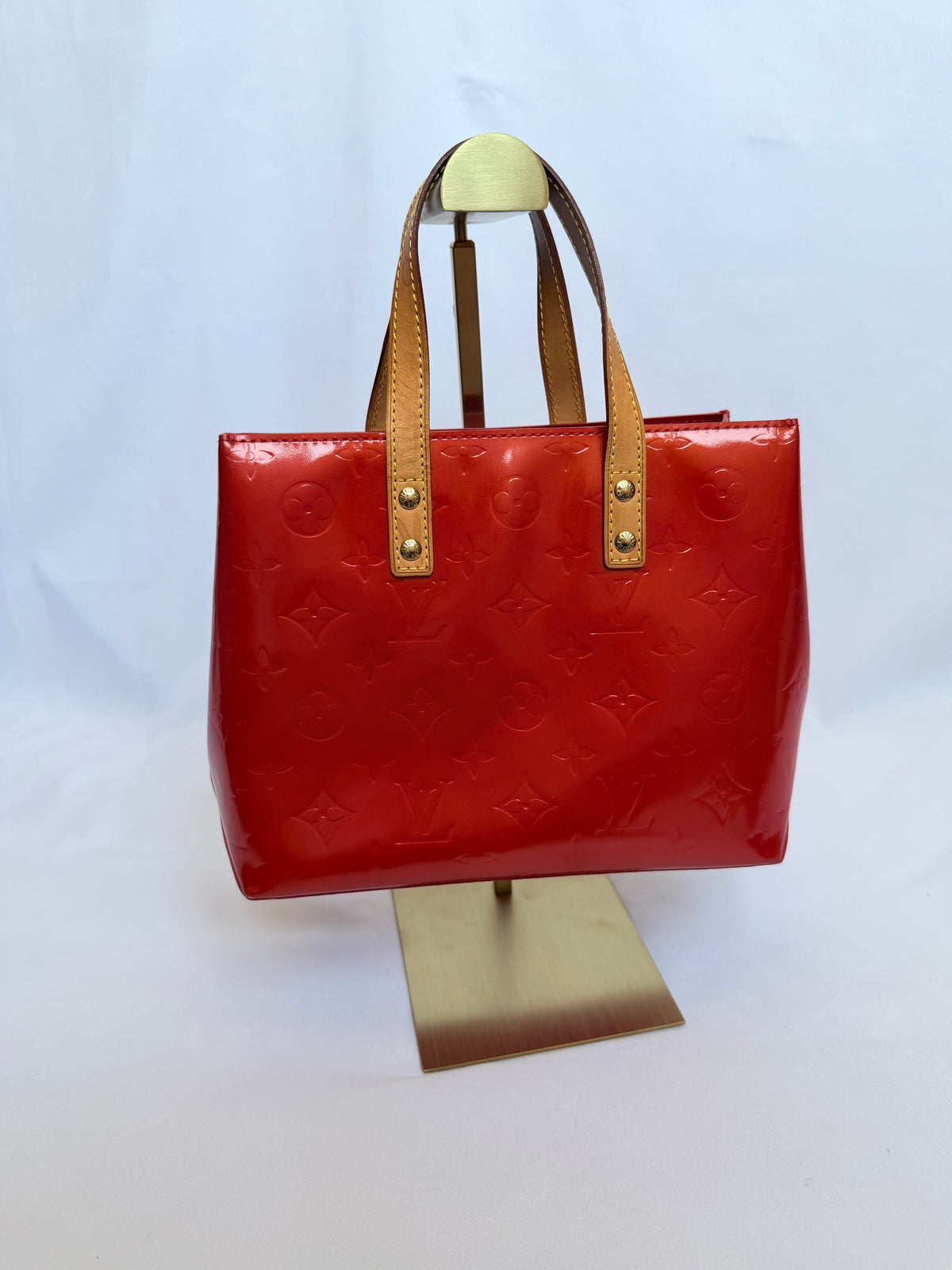 Louis Vuitton Reade PM in Red Vernis Leather