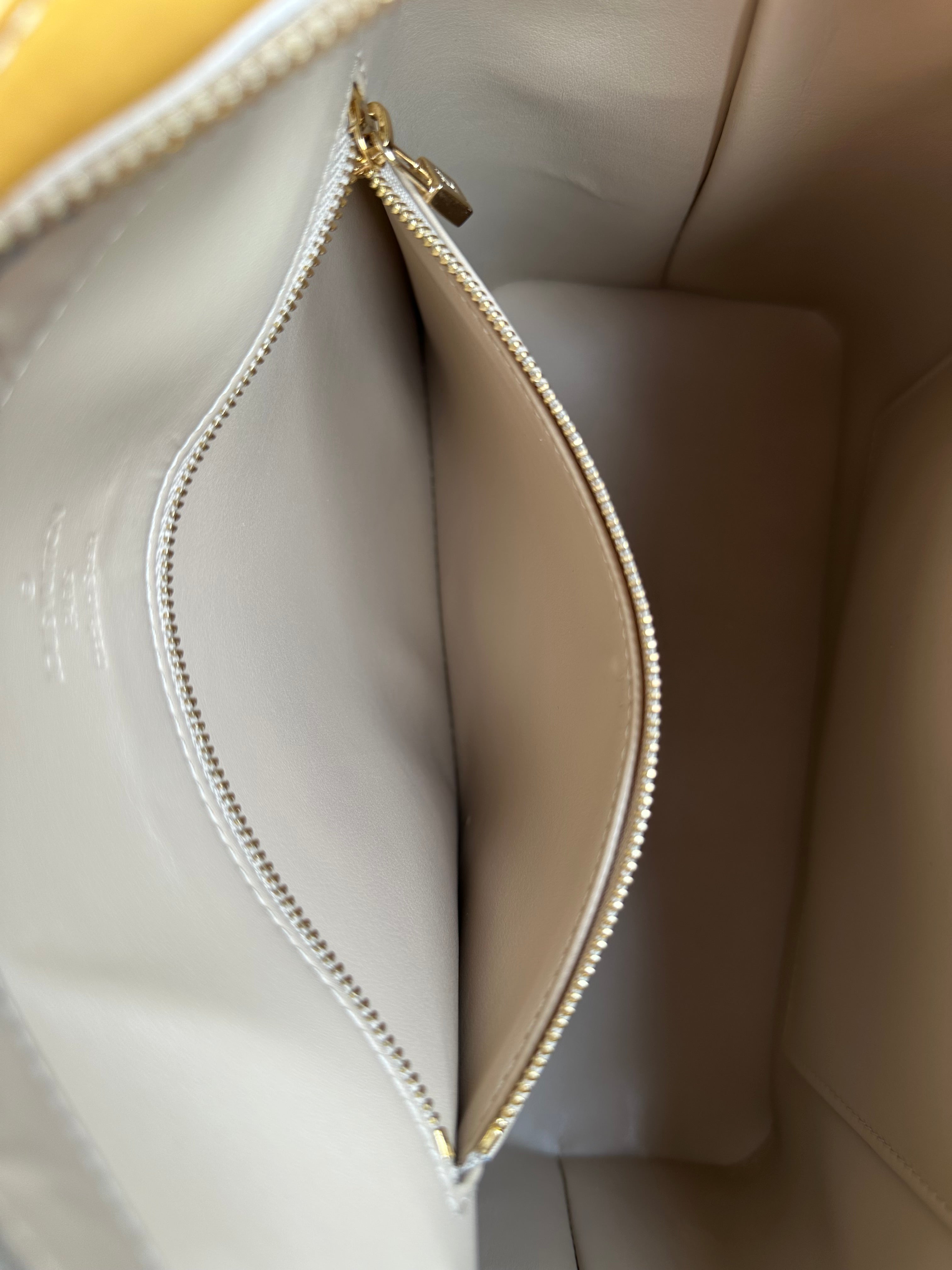 Louis Vuitton Houston Gold-Yellow Vernis Leather