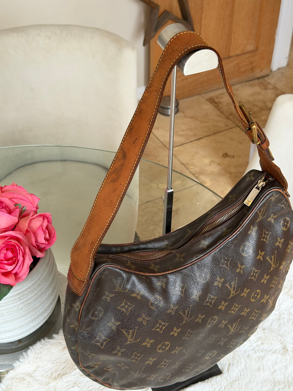 Louis Vuitton Croissant GM in Monogram Canvas