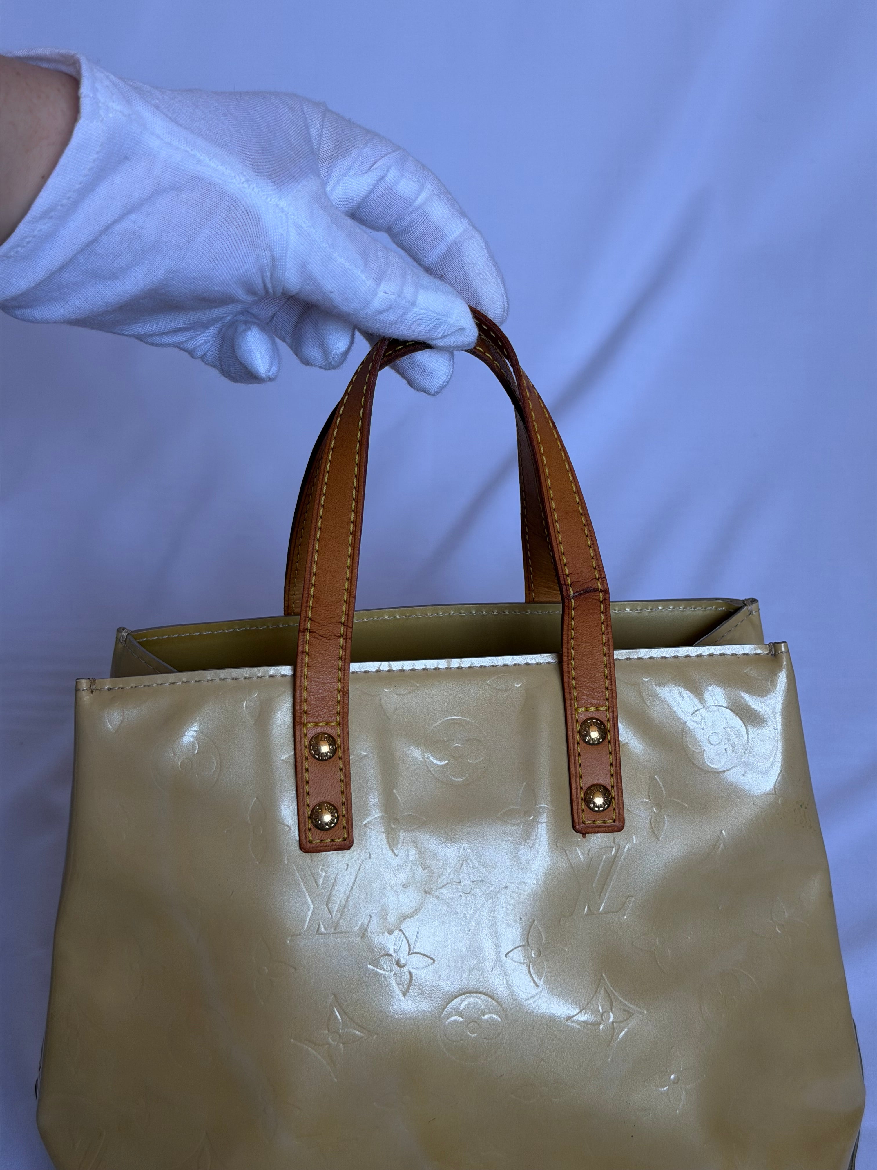 Louis Vuitton Reade PM in Golden Yellow Vernis Leather