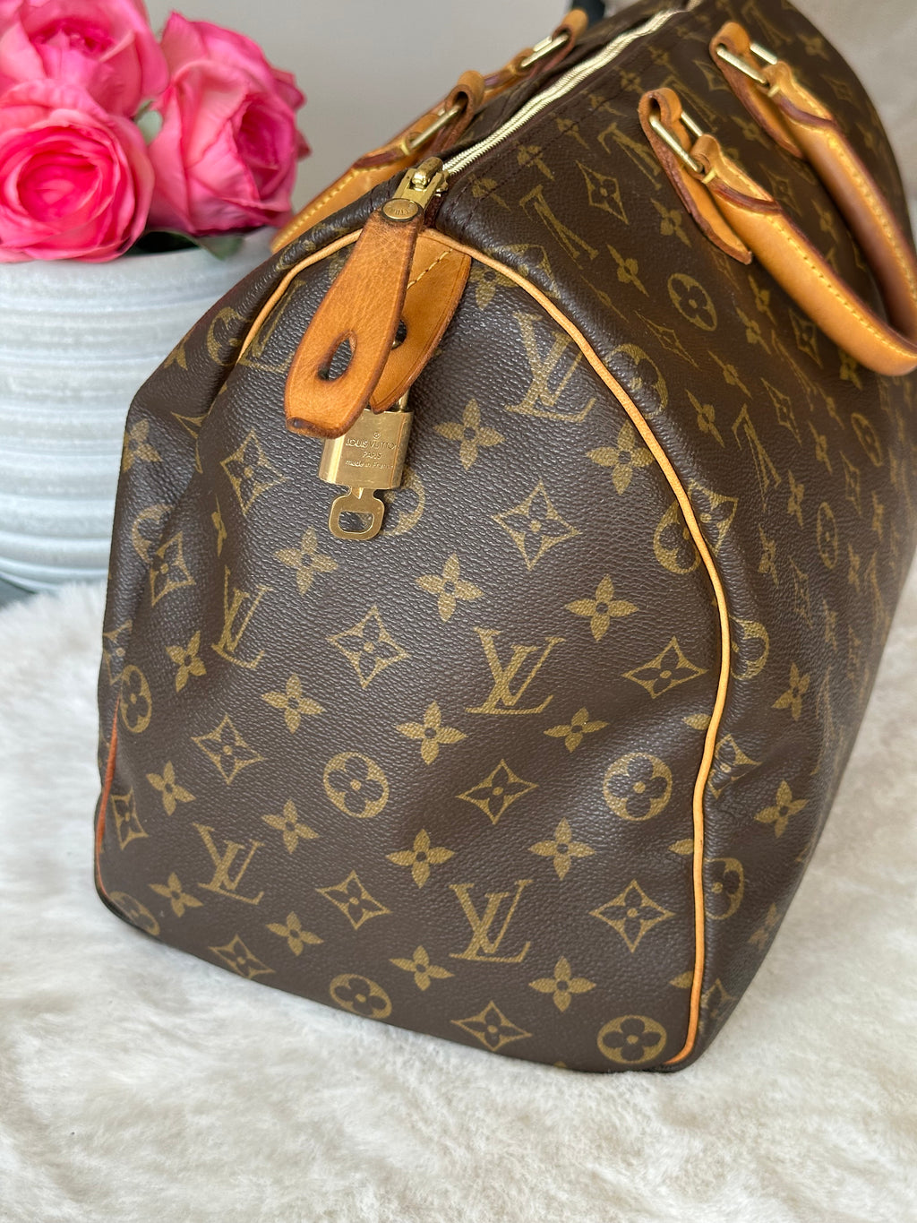 Louis Vuitton Speedy 40 in Monogram Canvas with Lock & Key