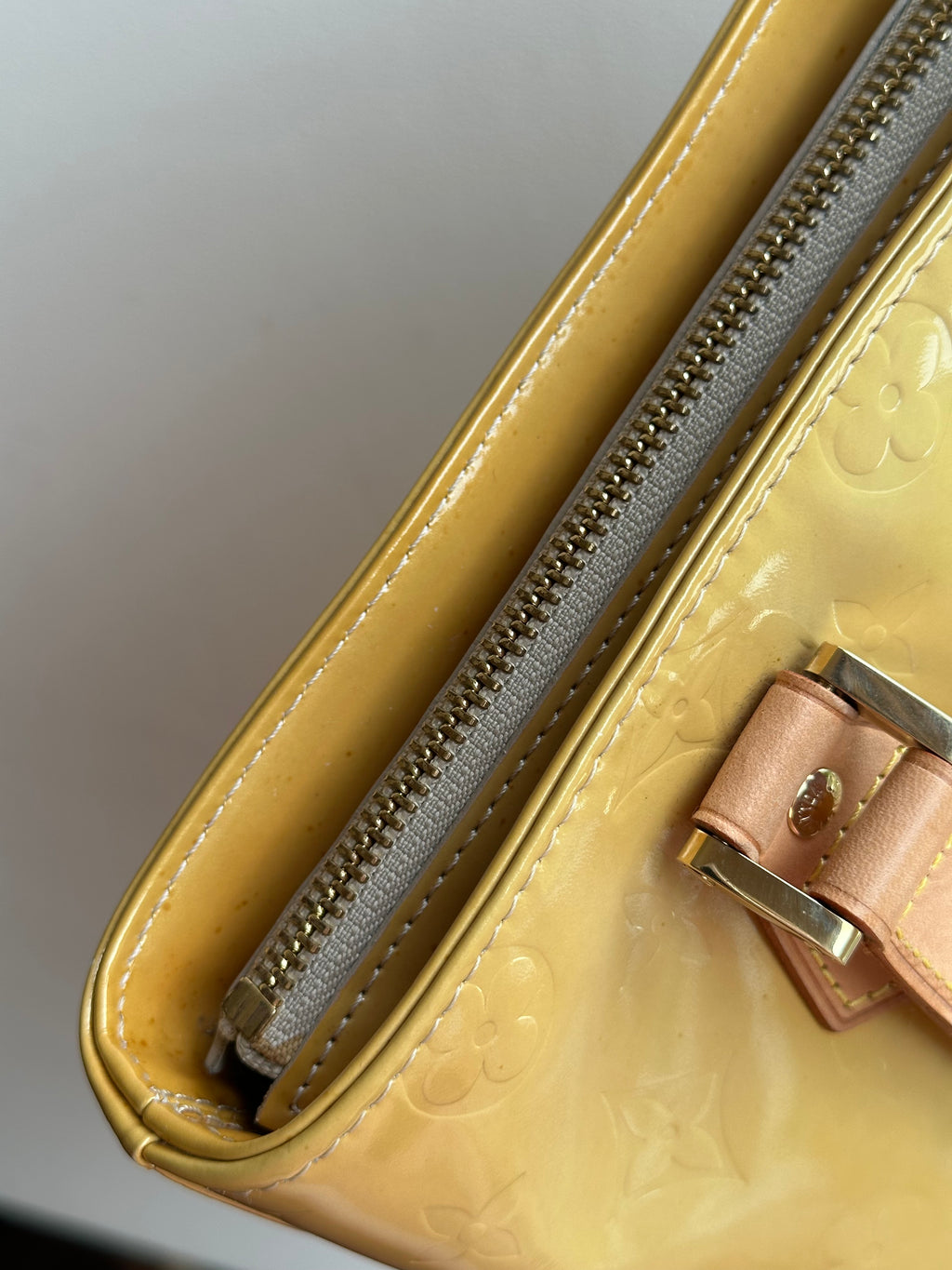 Louis Vuitton Houston Gold-Yellow Vernis Leather