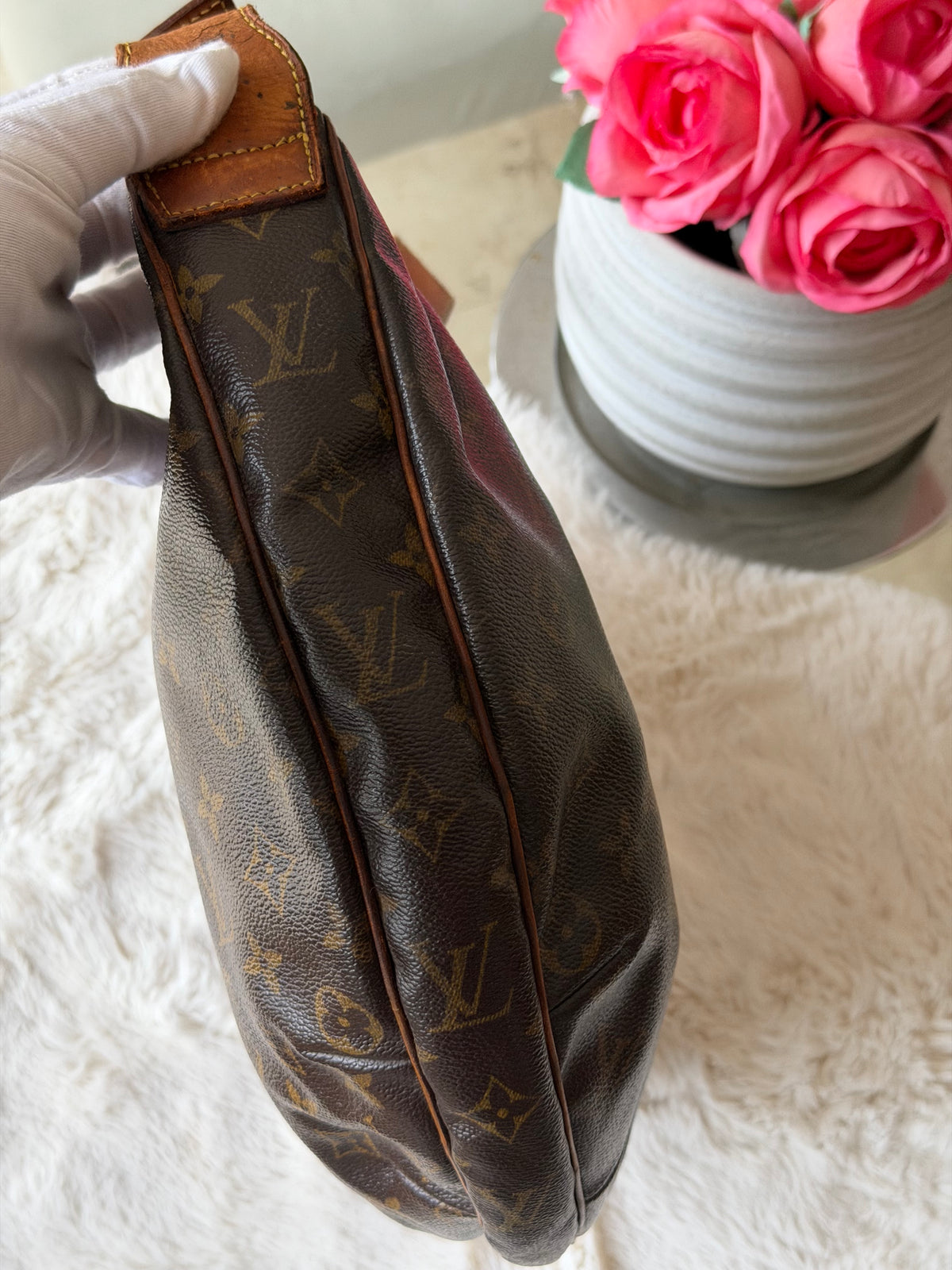 Louis Vuitton Croissant GM in Monogram Canvas