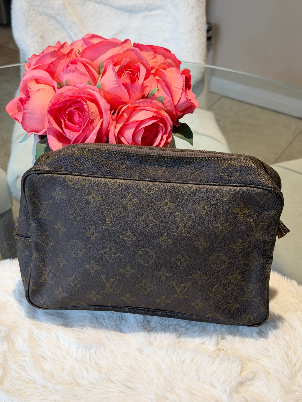 Louis Vuitton Trousse 28 in Monogram Canvas