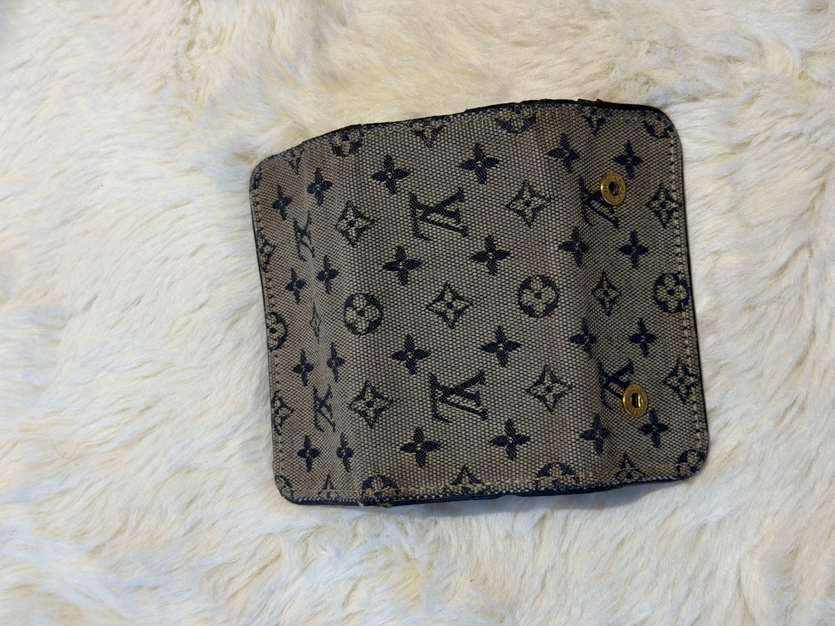 Louis Vuitton 4 Key Holder in Mini Lin Monogram Canvas
