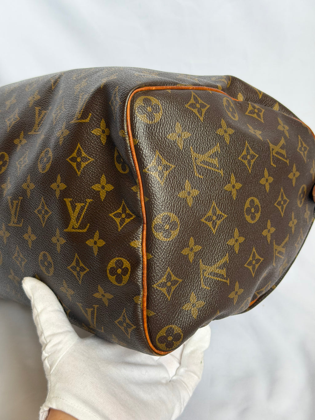 Louis Vuitton Speedy 35 in Monogram Canvas