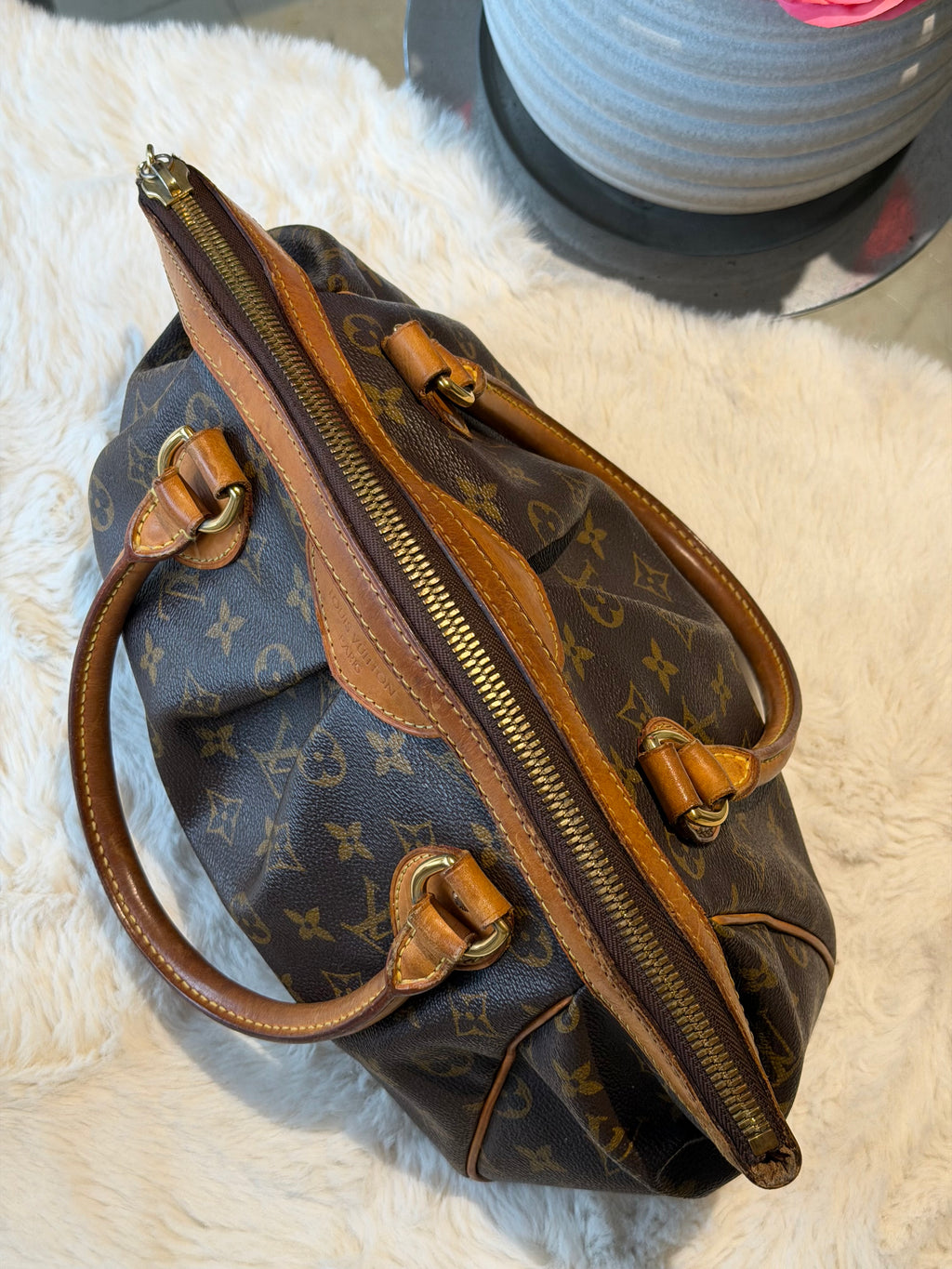 Louis Vuitton Tivoli PM in Monogram Canvas