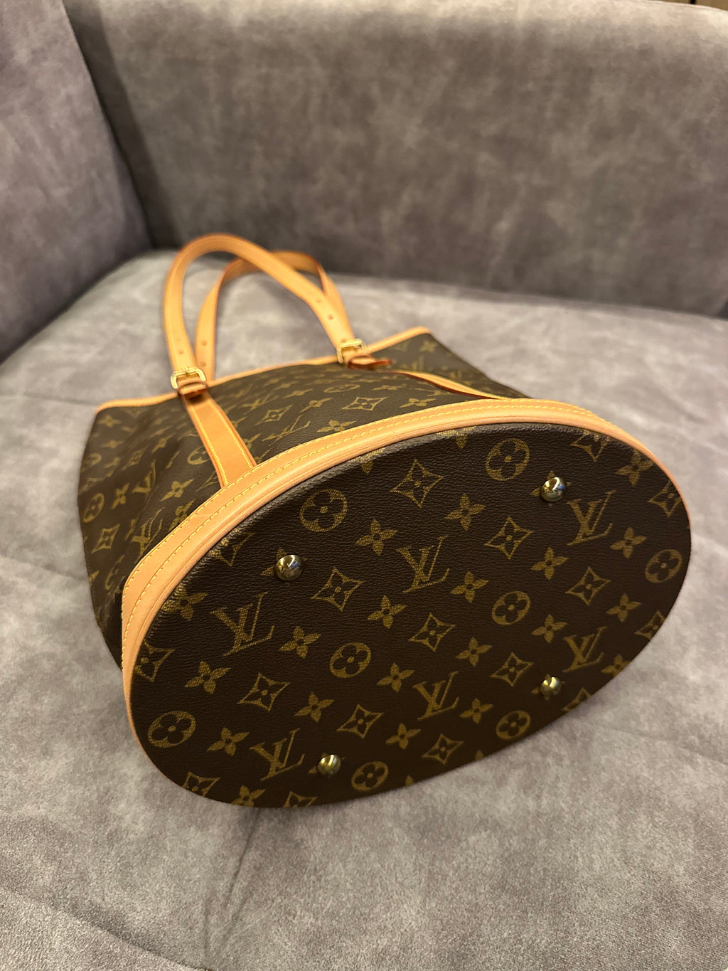 Louis Vuitton Bucket GM Monogram Canvas