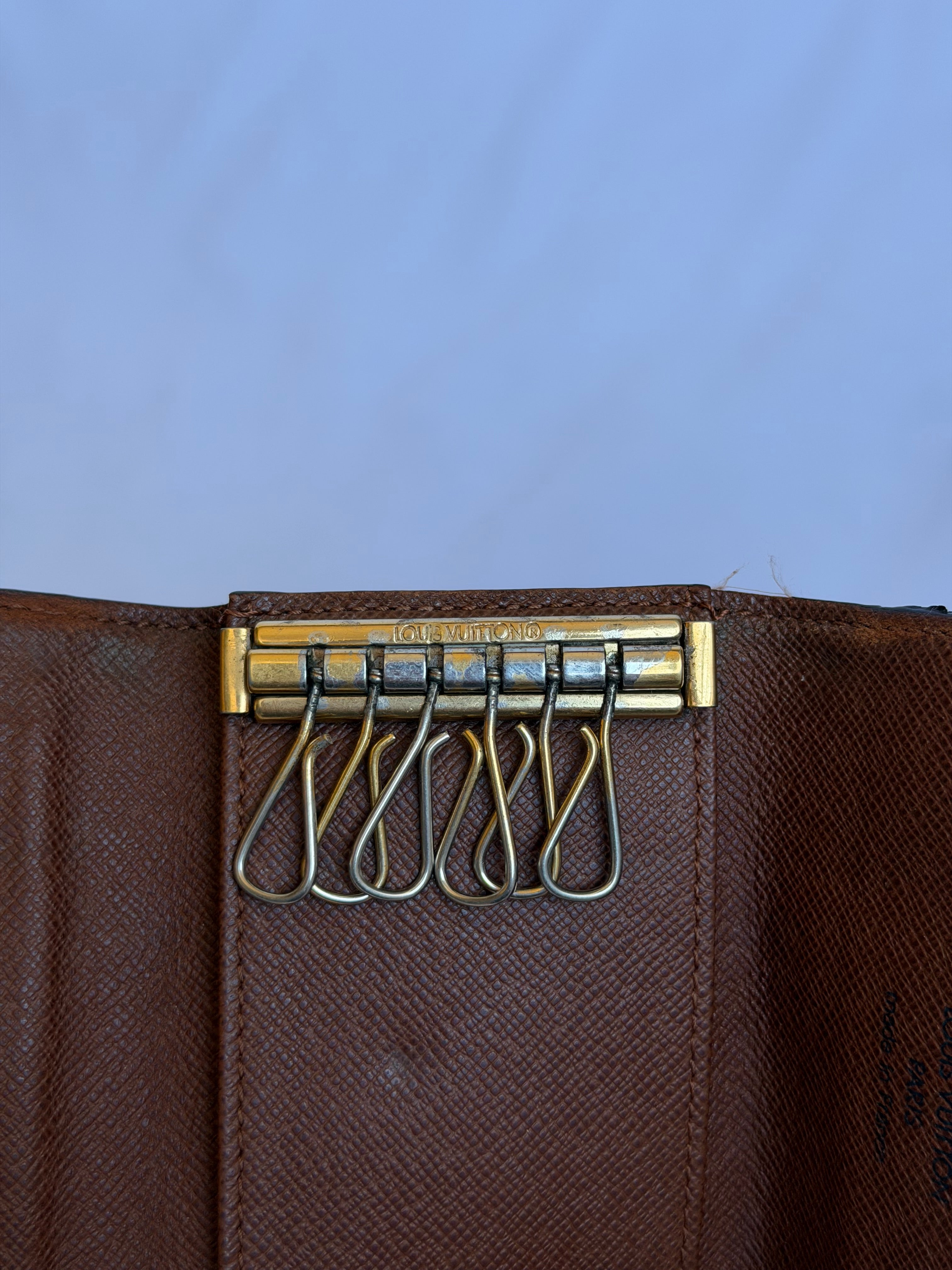 Louis Vuitton 6 Key Holder in Monogram Canvas