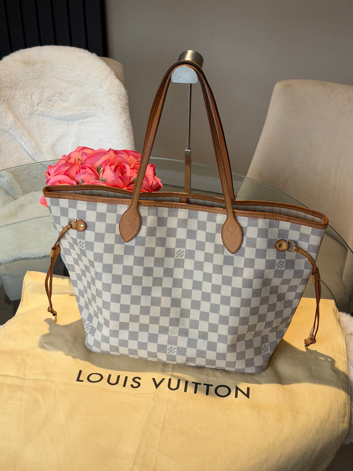 Louis Vuitton Neverfull MM in Damier Azur Canvas