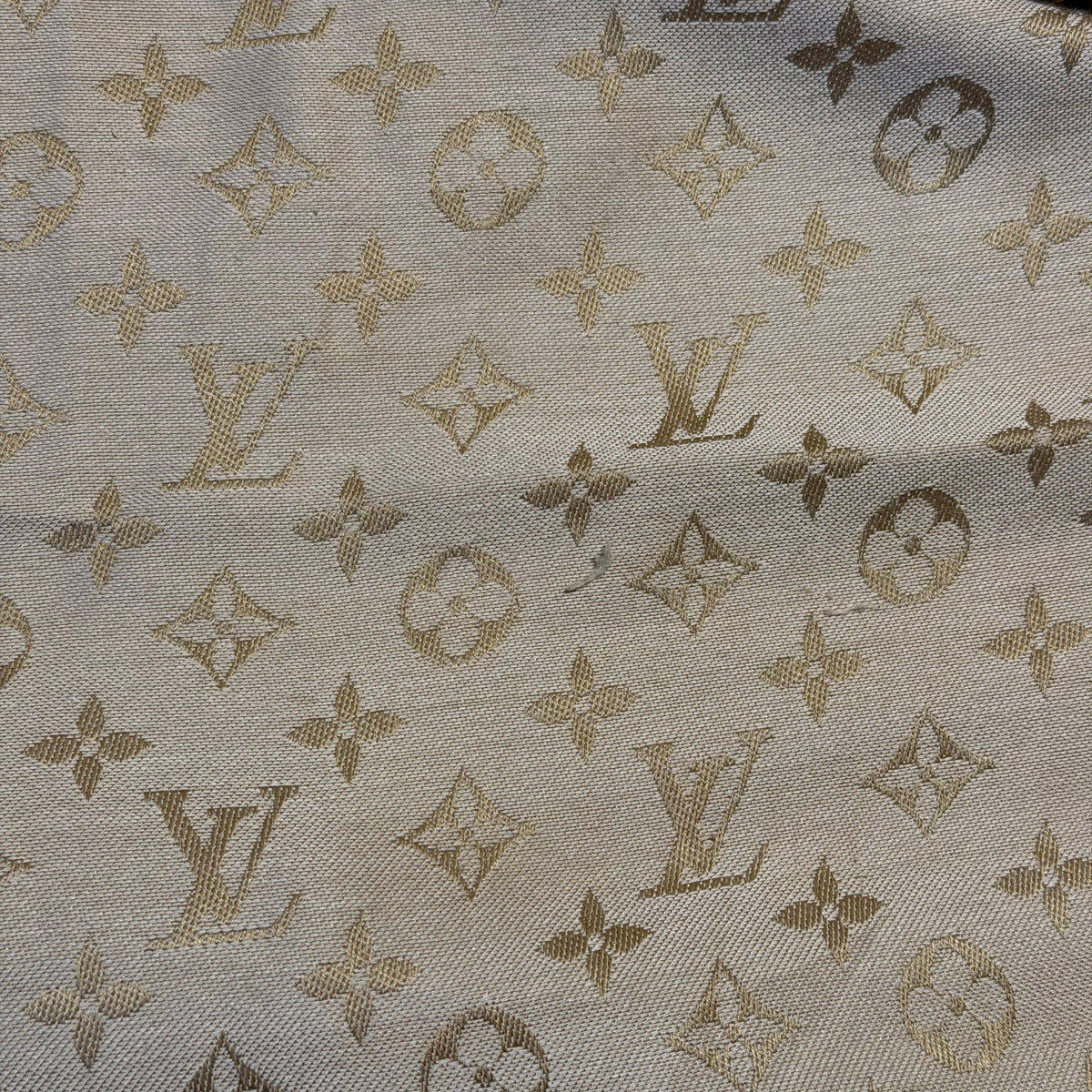 Louis Vuitton Monogram Shawl in Champagne