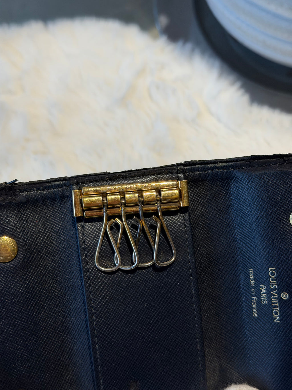 Louis Vuitton 4 Key Holder in Mini Lin Monogram Canvas