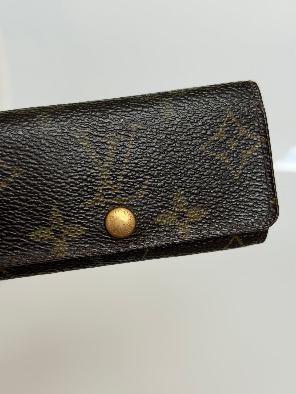 Louis Vuitton 4 Key Holder in Monogram Canvas
