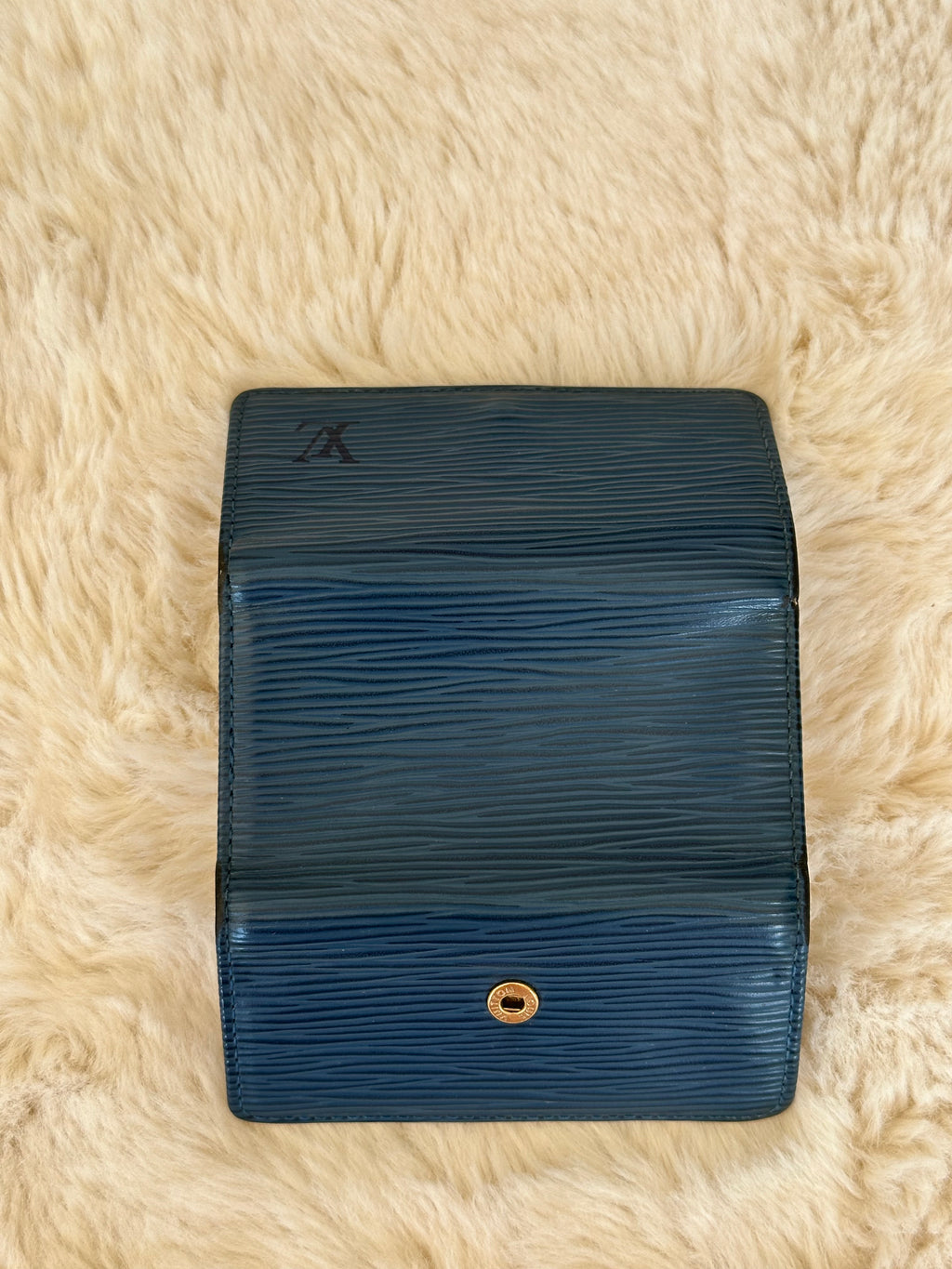 Louis Vuitton 4 Key Holder in Navy Blue Epi Leather