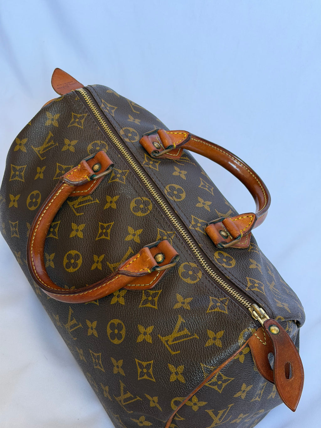 Louis Vuitton Vintage Speedy 30 in Monogram Canvas