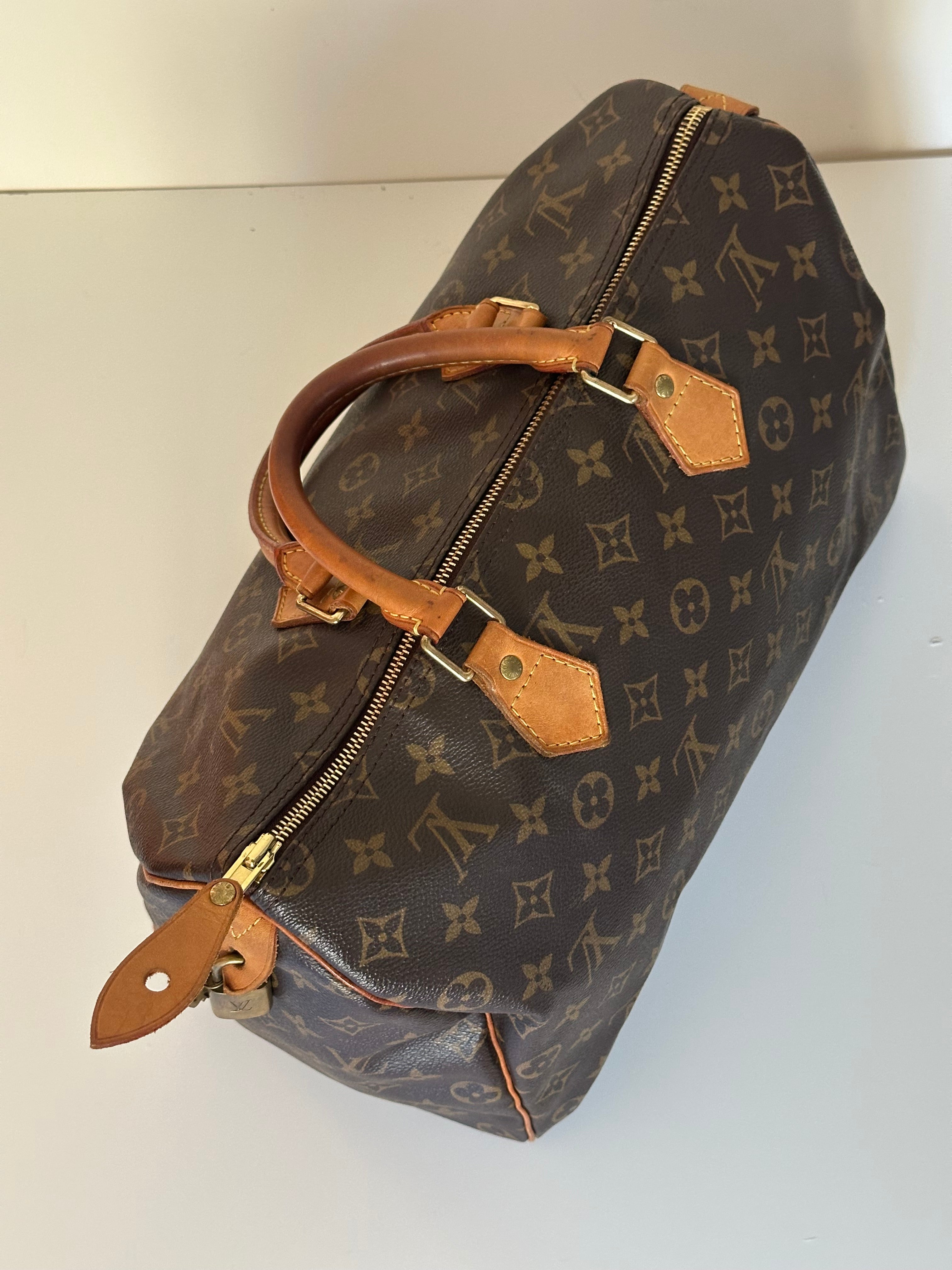 Louis Vuitton Speedy 35 Monogram + Lock & Key