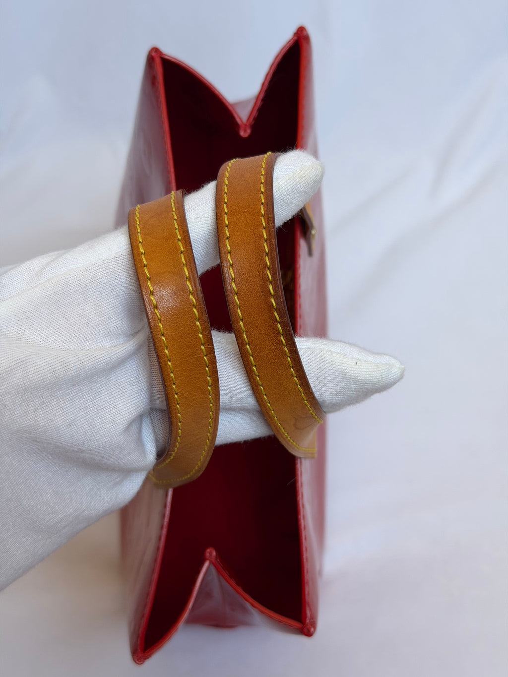 Louis Vuitton Reade PM in Red Vernis Leather