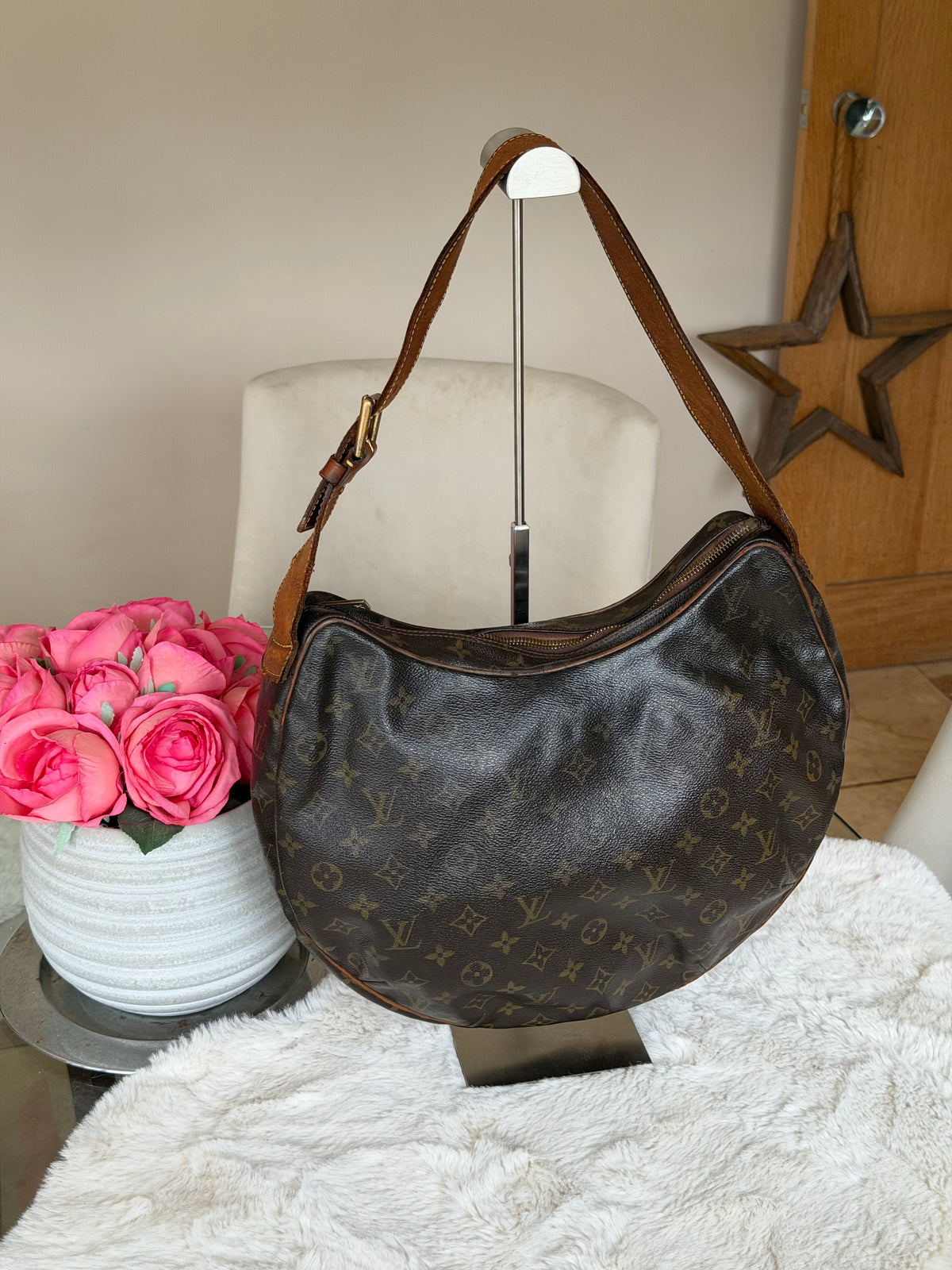 Louis Vuitton Croissant GM in Monogram Canvas