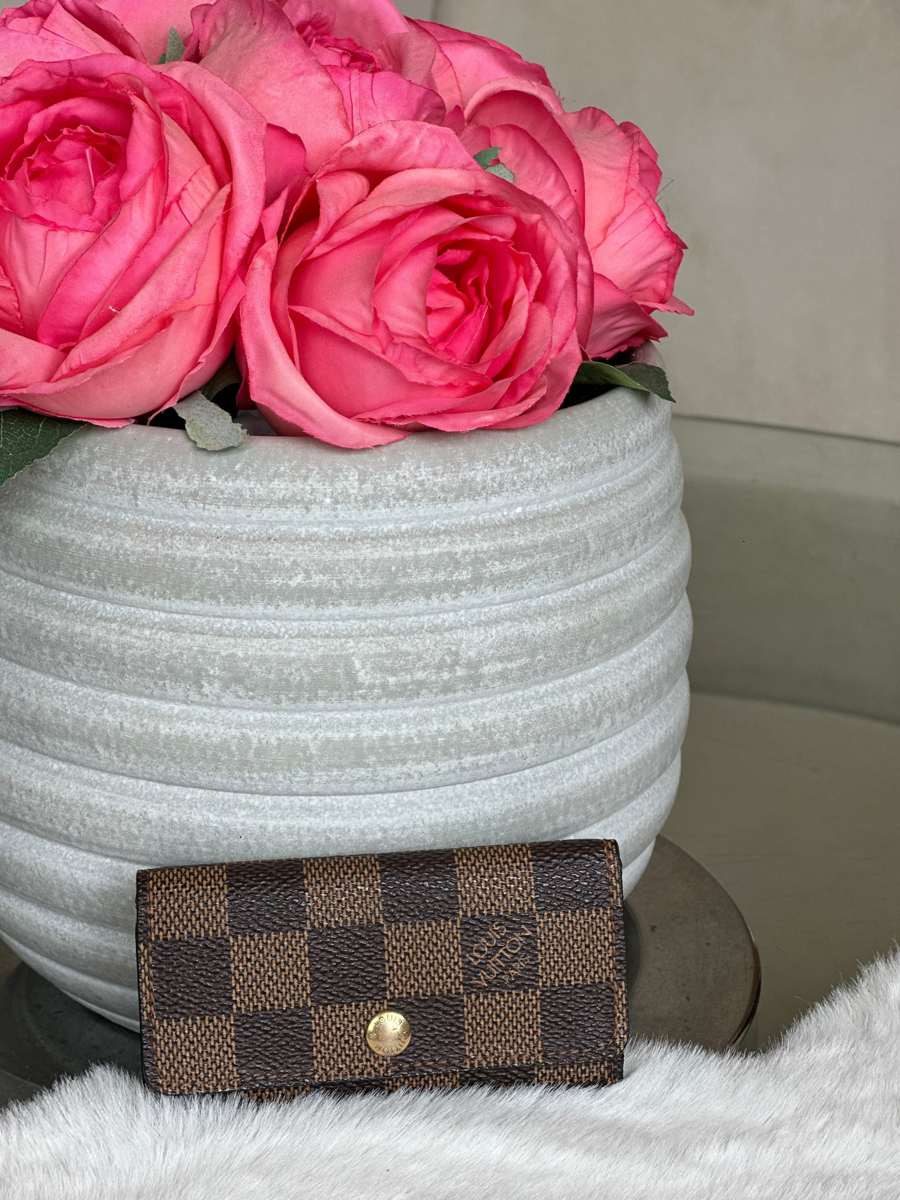 Louis Vuitton 4 Key Holder in Damier Ebene