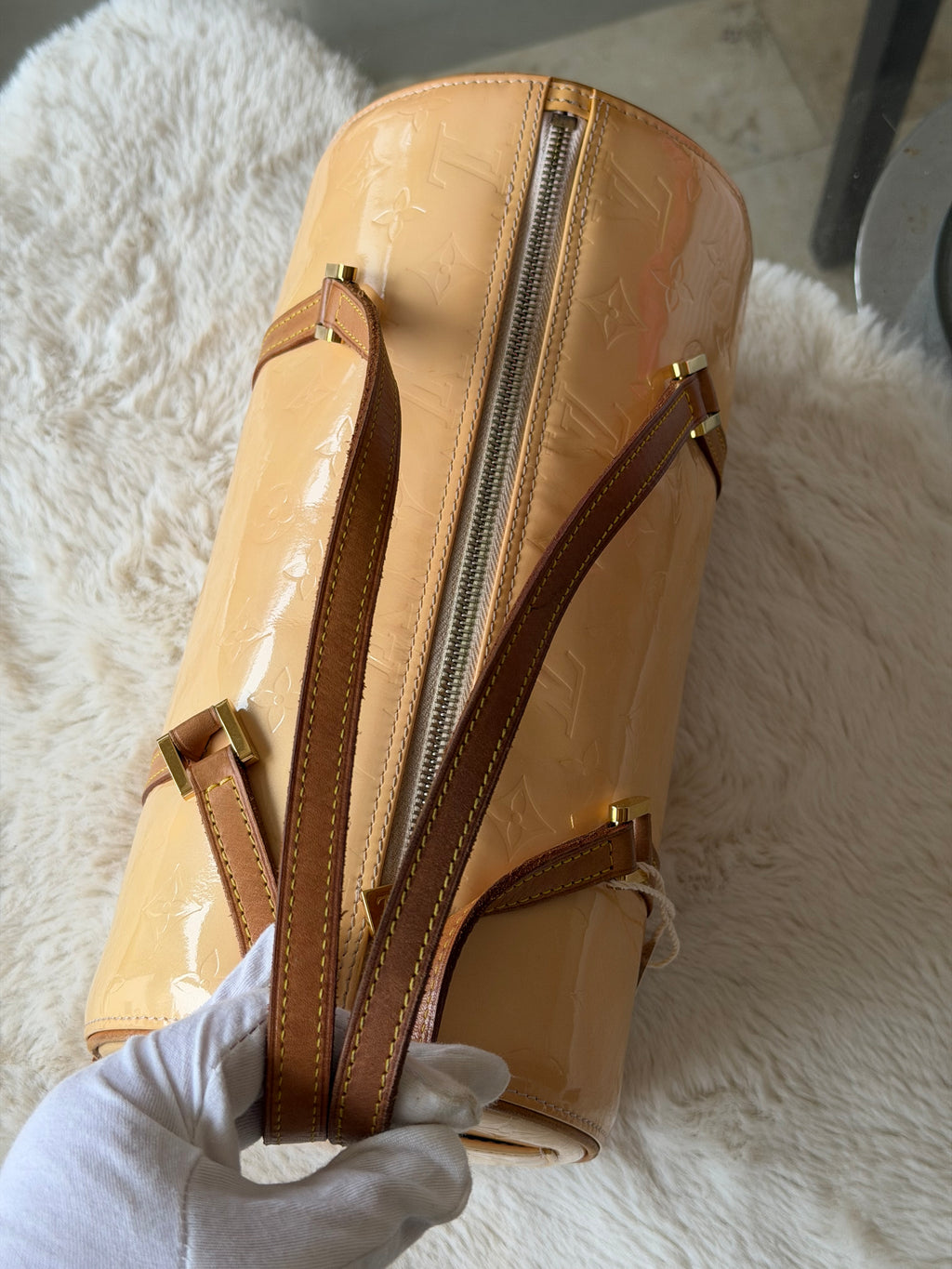 Louis Vuitton Bedford in Cream Vernis Leather