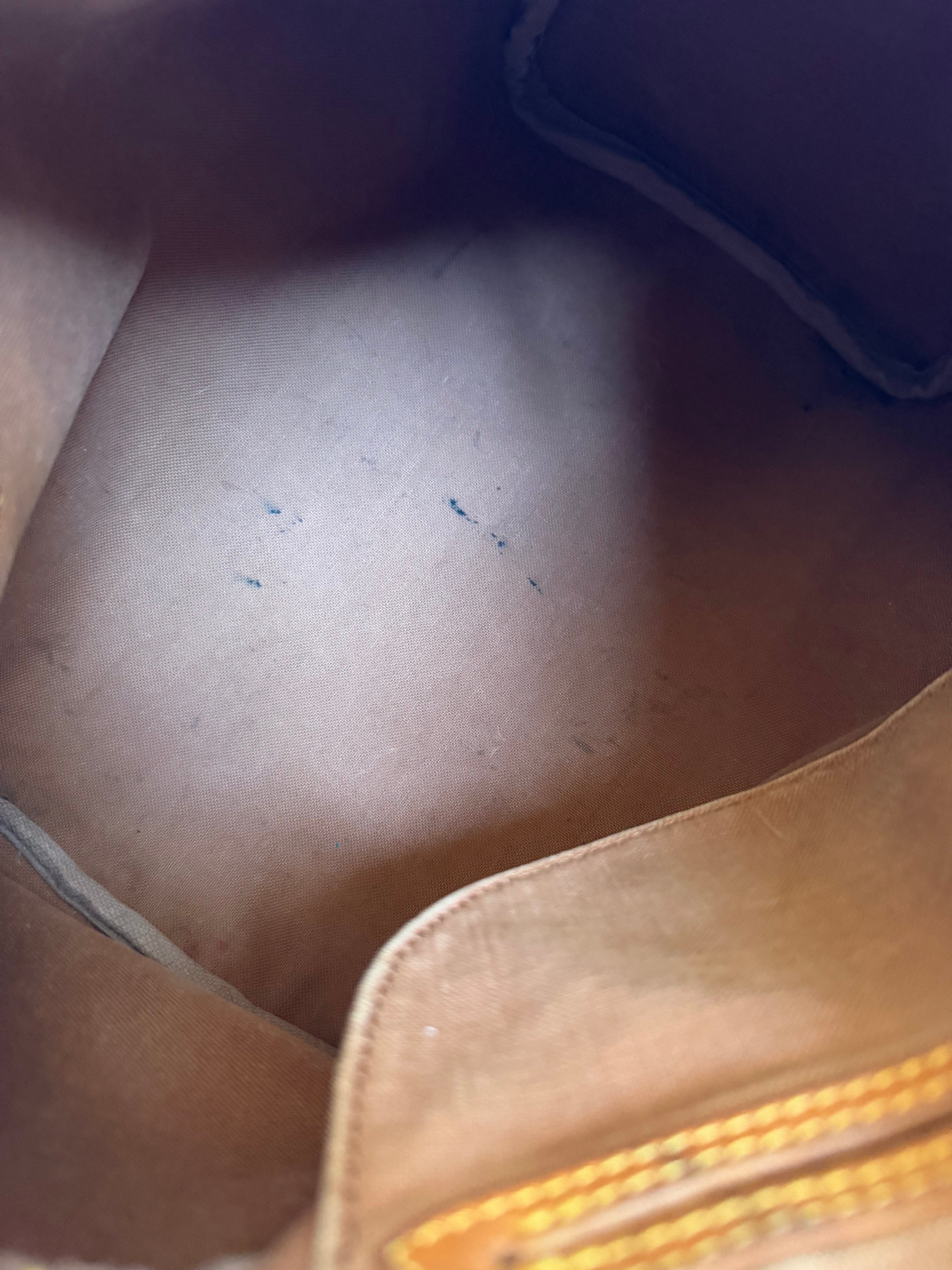 Louis Vuitton Speedy 25 in Monogram Canvas