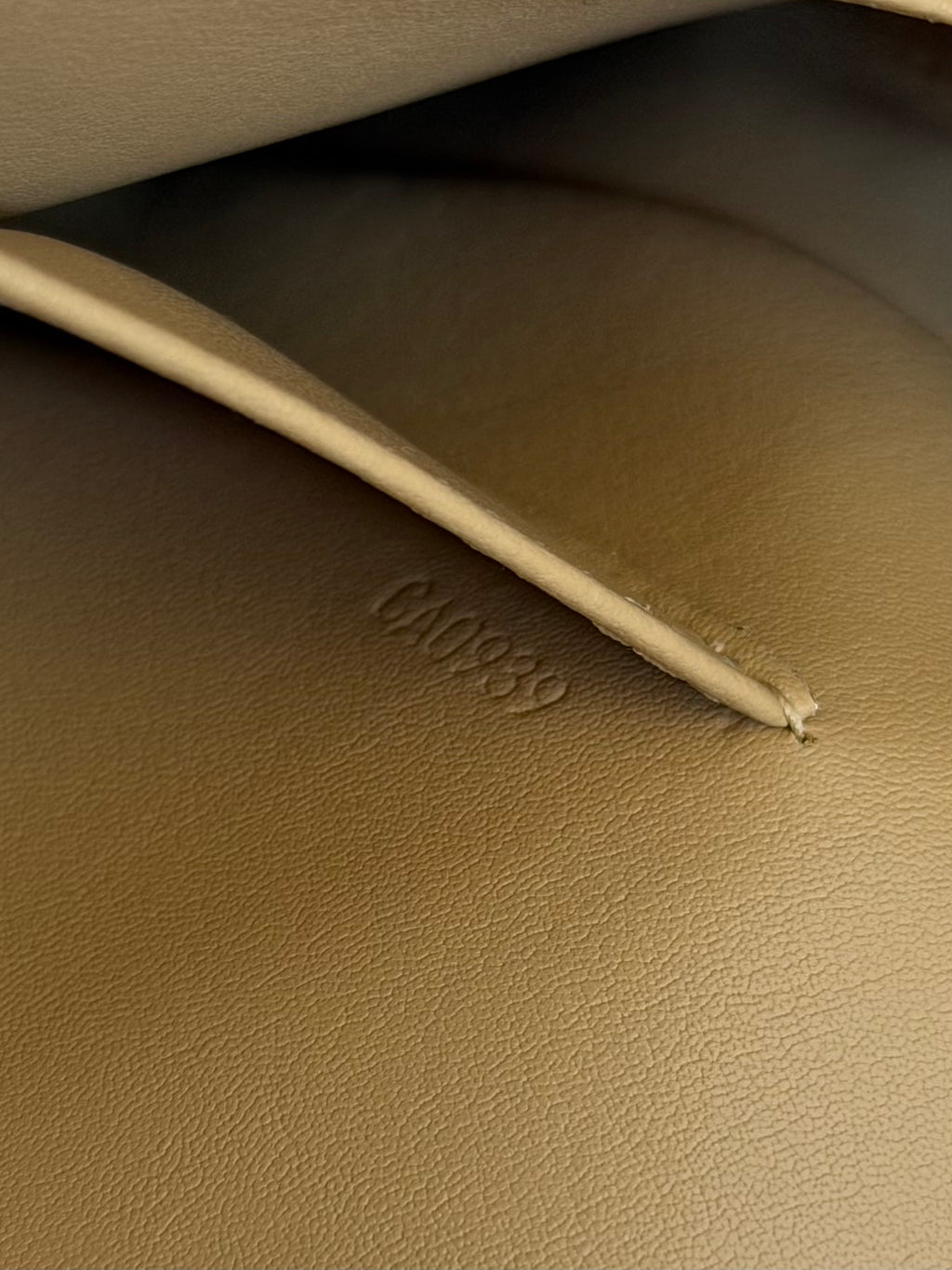 Louis Vuitton Thompson Street in Yellow Vernis Leather