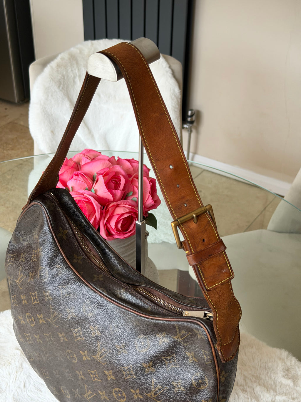 Louis Vuitton Croissant GM in Monogram Canvas