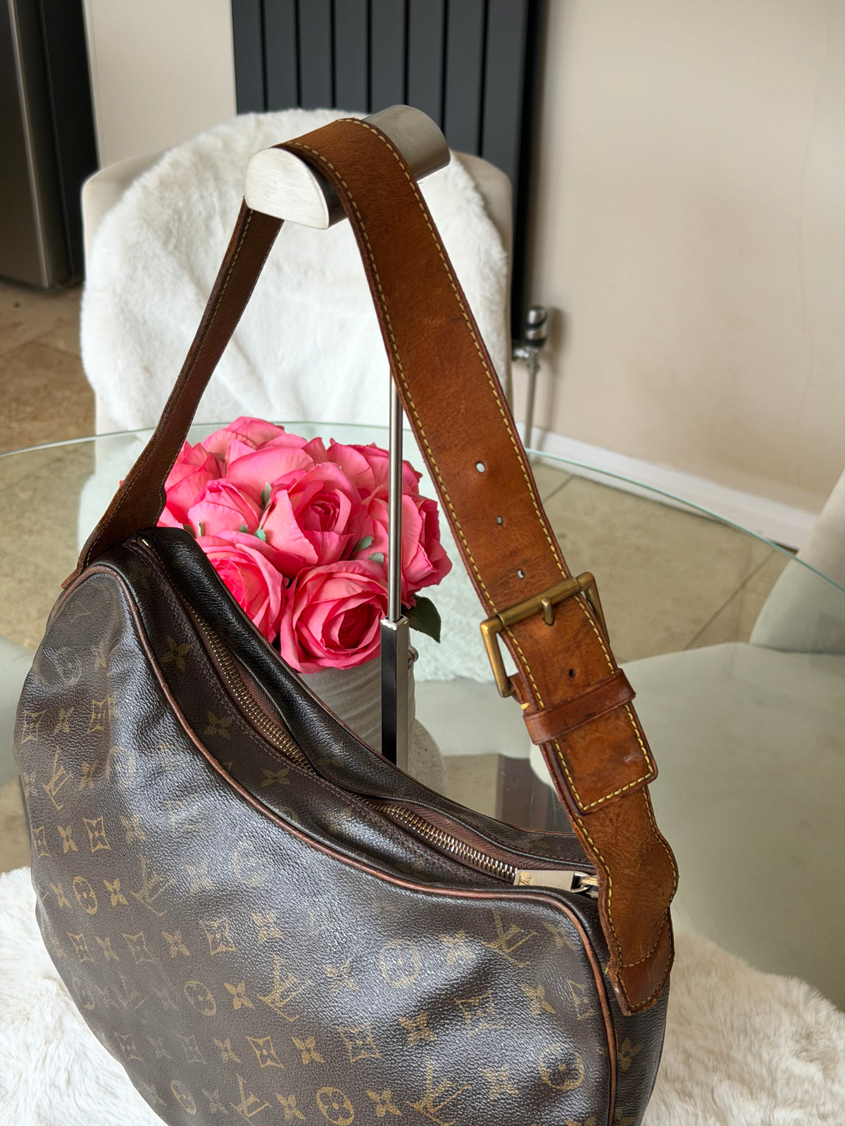Louis Vuitton Croissant GM in Monogram Canvas