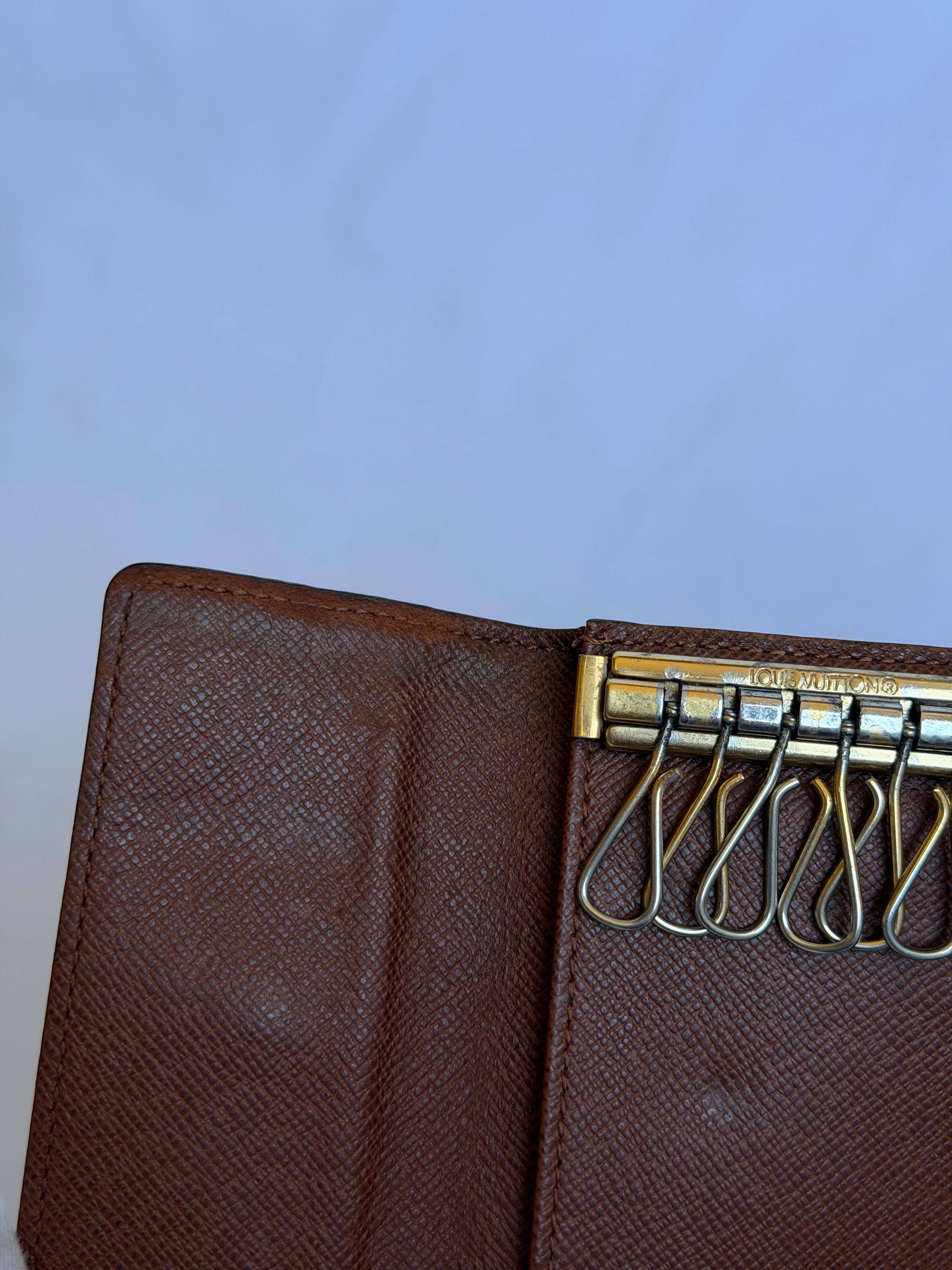 Louis Vuitton 6 Key Holder in Monogram Canvas