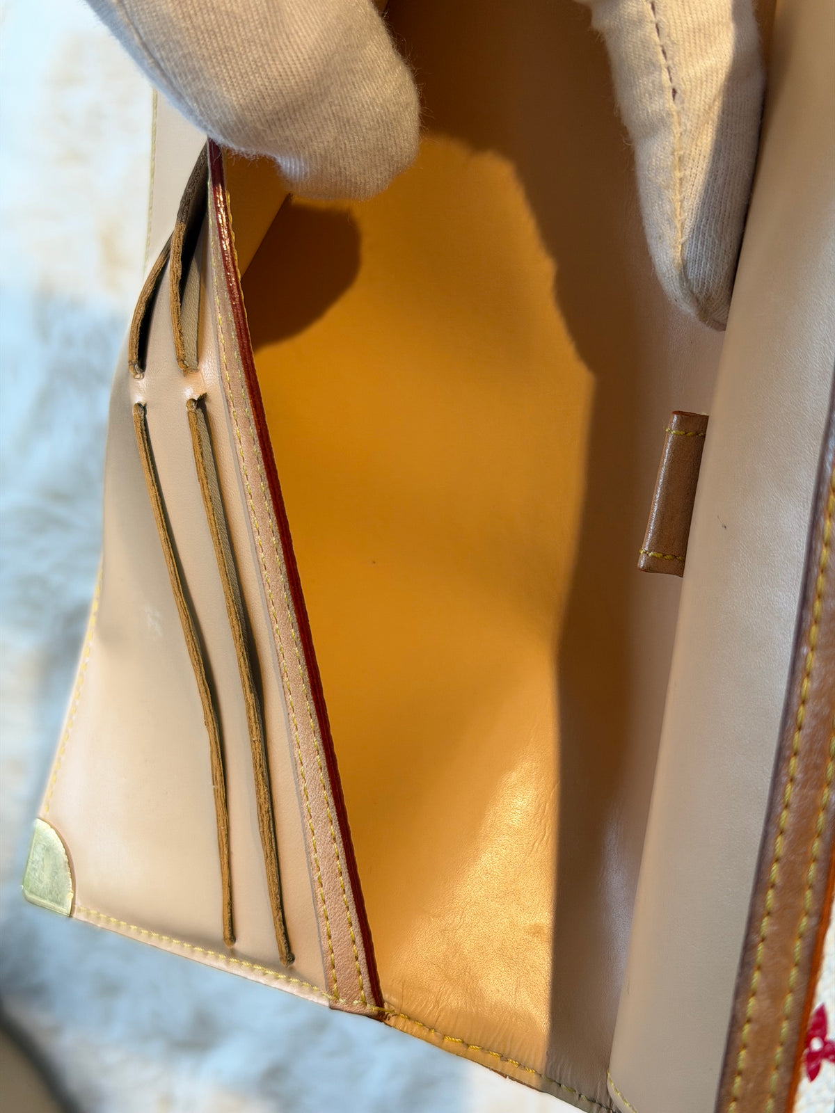 Louis Vuitton X Takashi Murakami Trifold Sarah Wallet in White Multicolour Monogram Canvas
