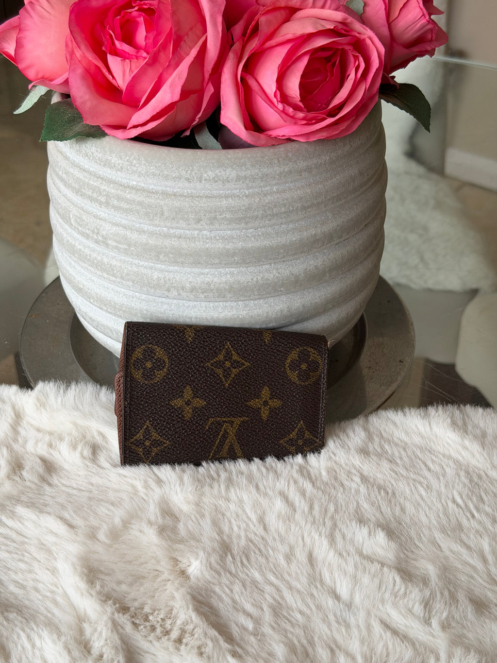 Louis Vuitton 6 Key Holder in Monogram Canvas
