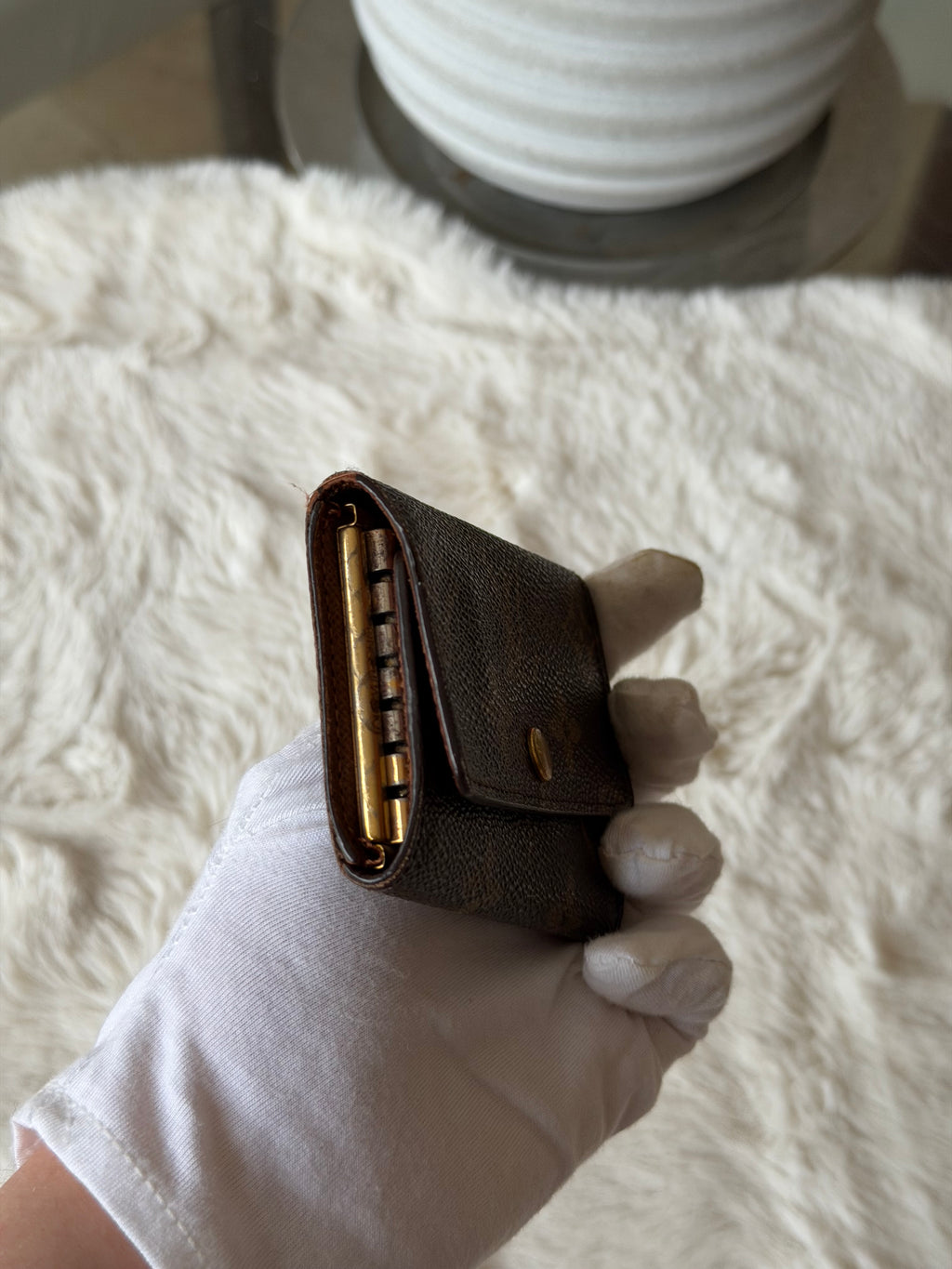 Louis Vuitton 6 Key Holder in Monogram Canvas