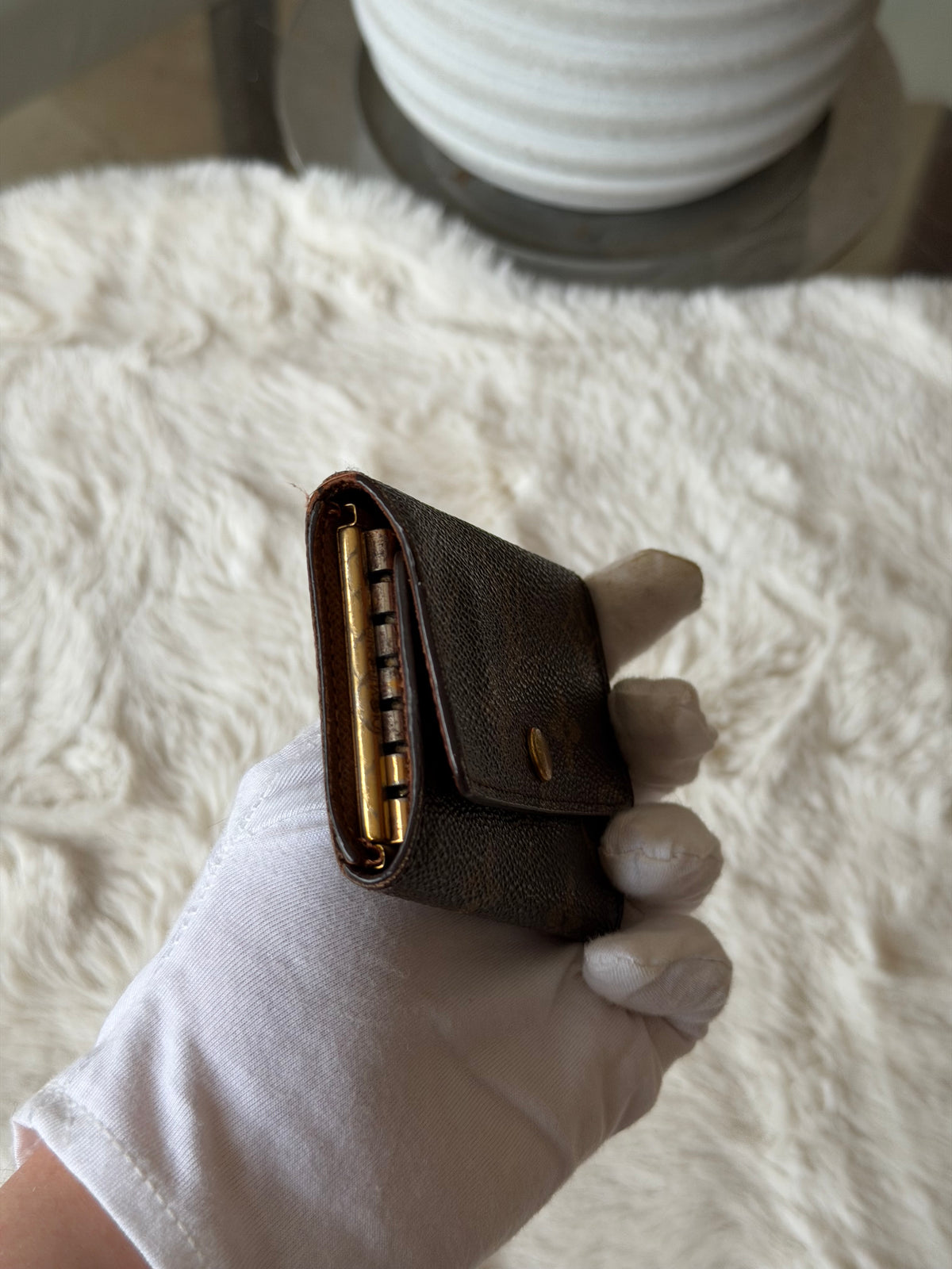 Louis Vuitton 6 Key Holder in Monogram Canvas