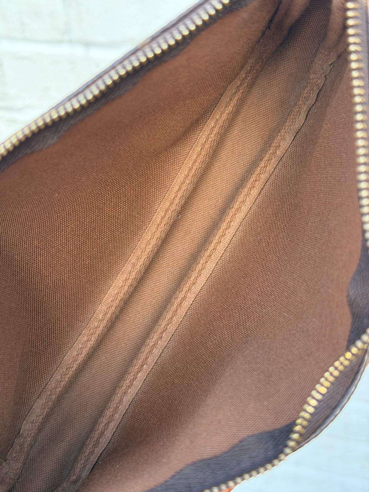 Louis Vuitton Pochette Accessories in Monogram Canvas