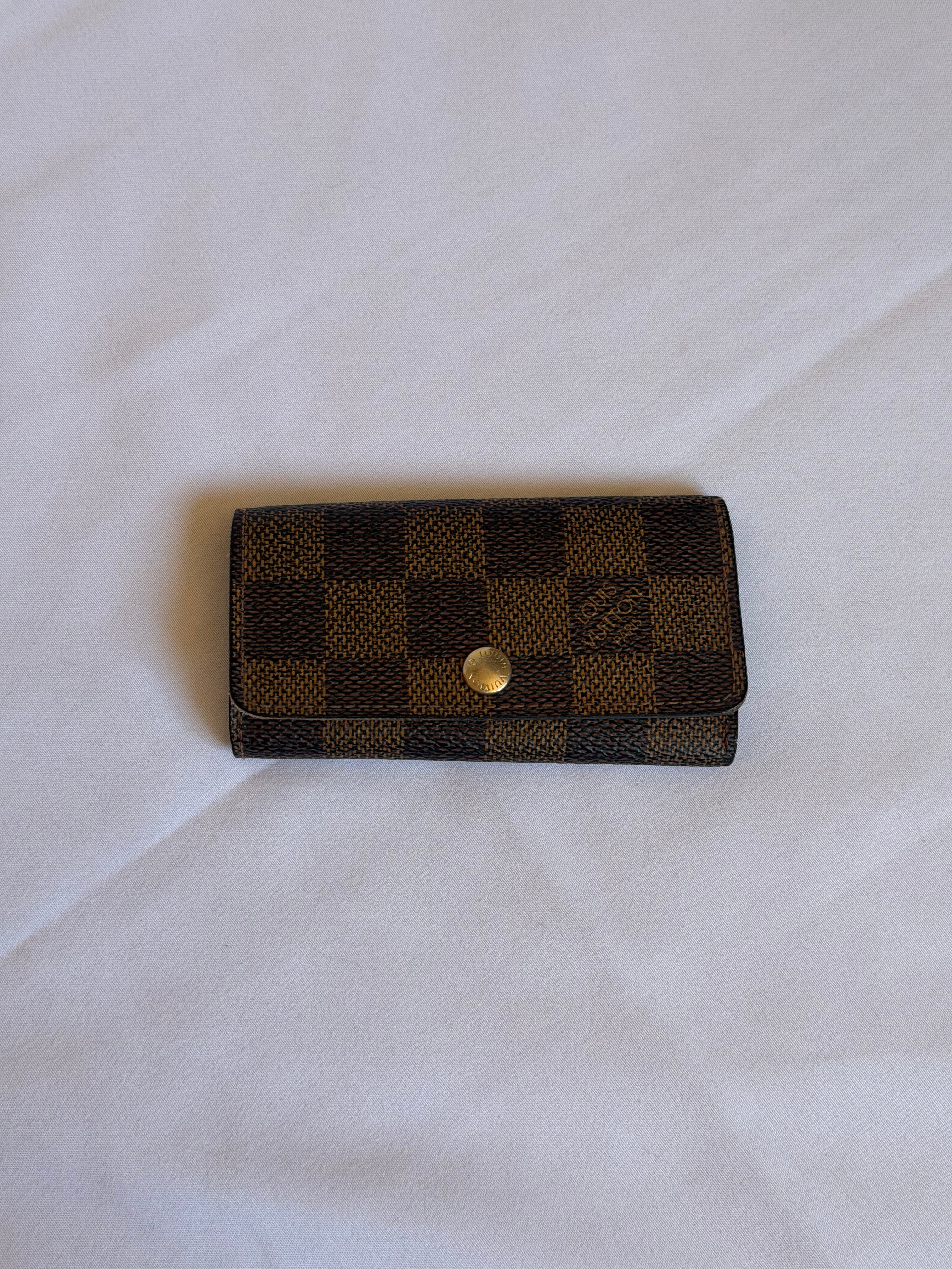 Louis Vuitton 4 Key Holder in Damier Ebene