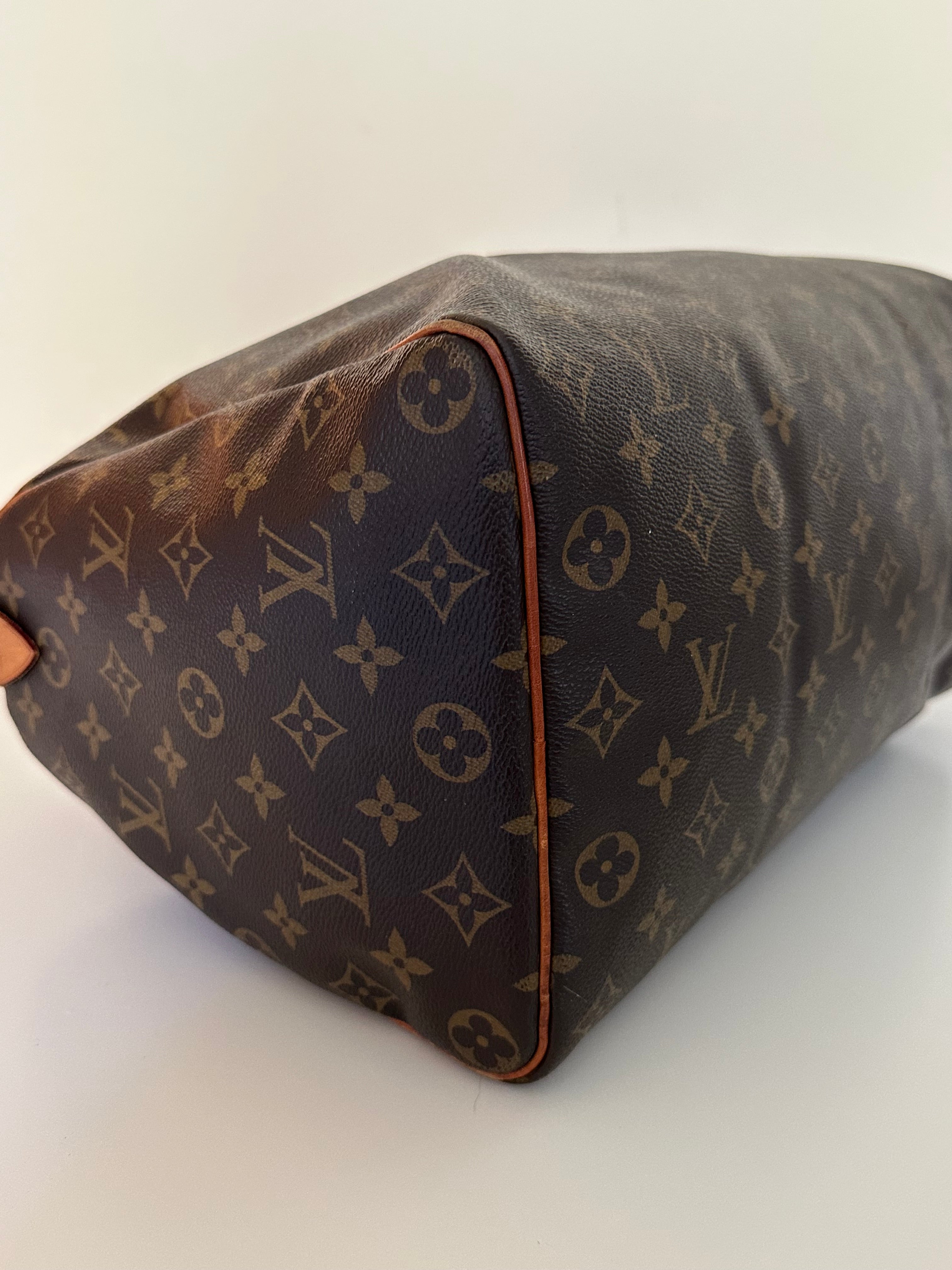 Louis Vuitton Speedy 35 Monogram + Lock & Key