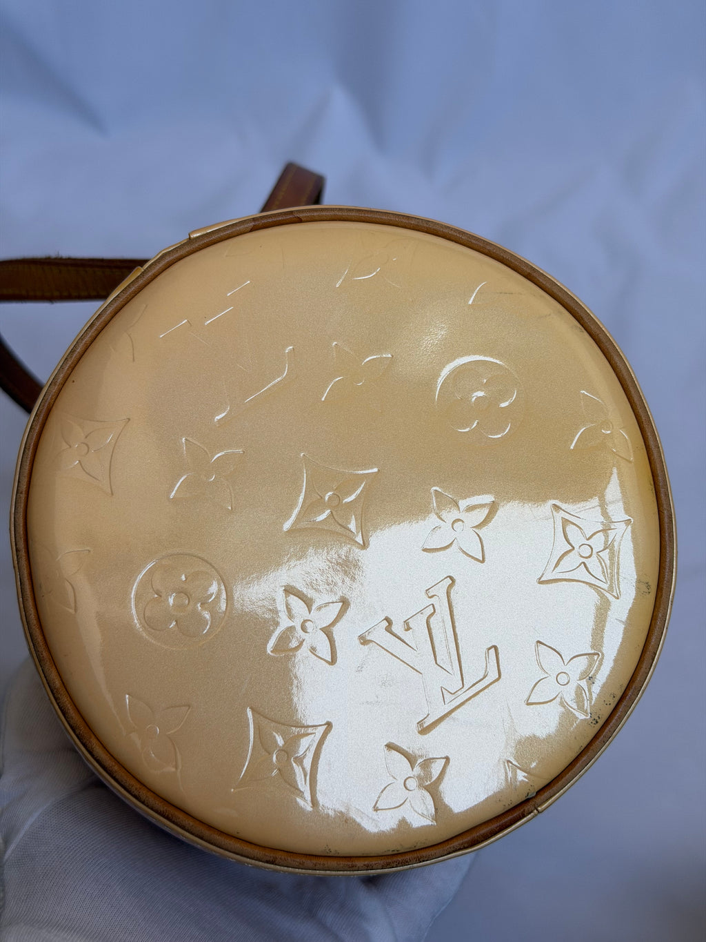 Louis Vuitton Bedford in Cream Vernis Leather