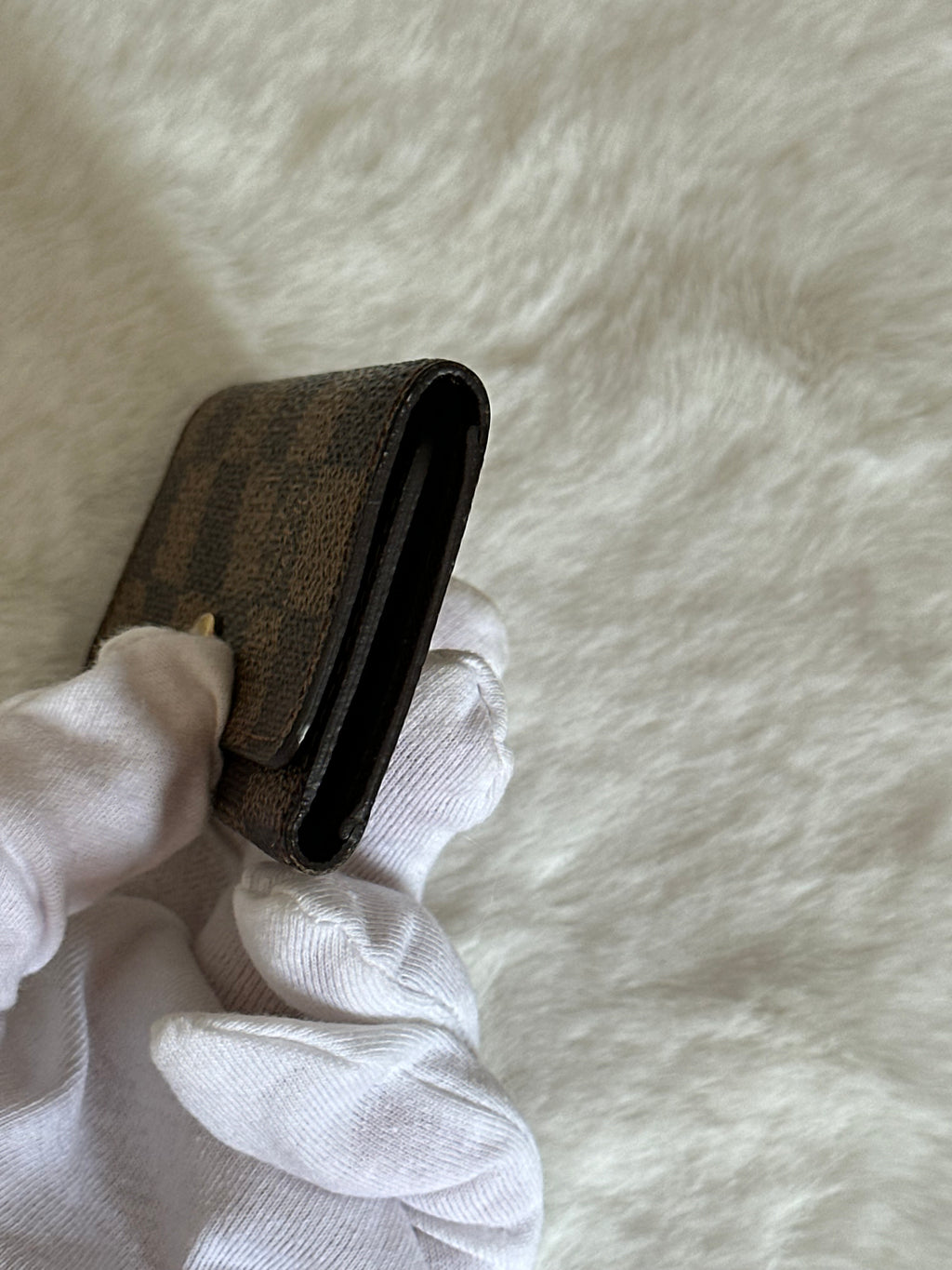 Louis Vuitton 4 Key Holder in Damier Ebene