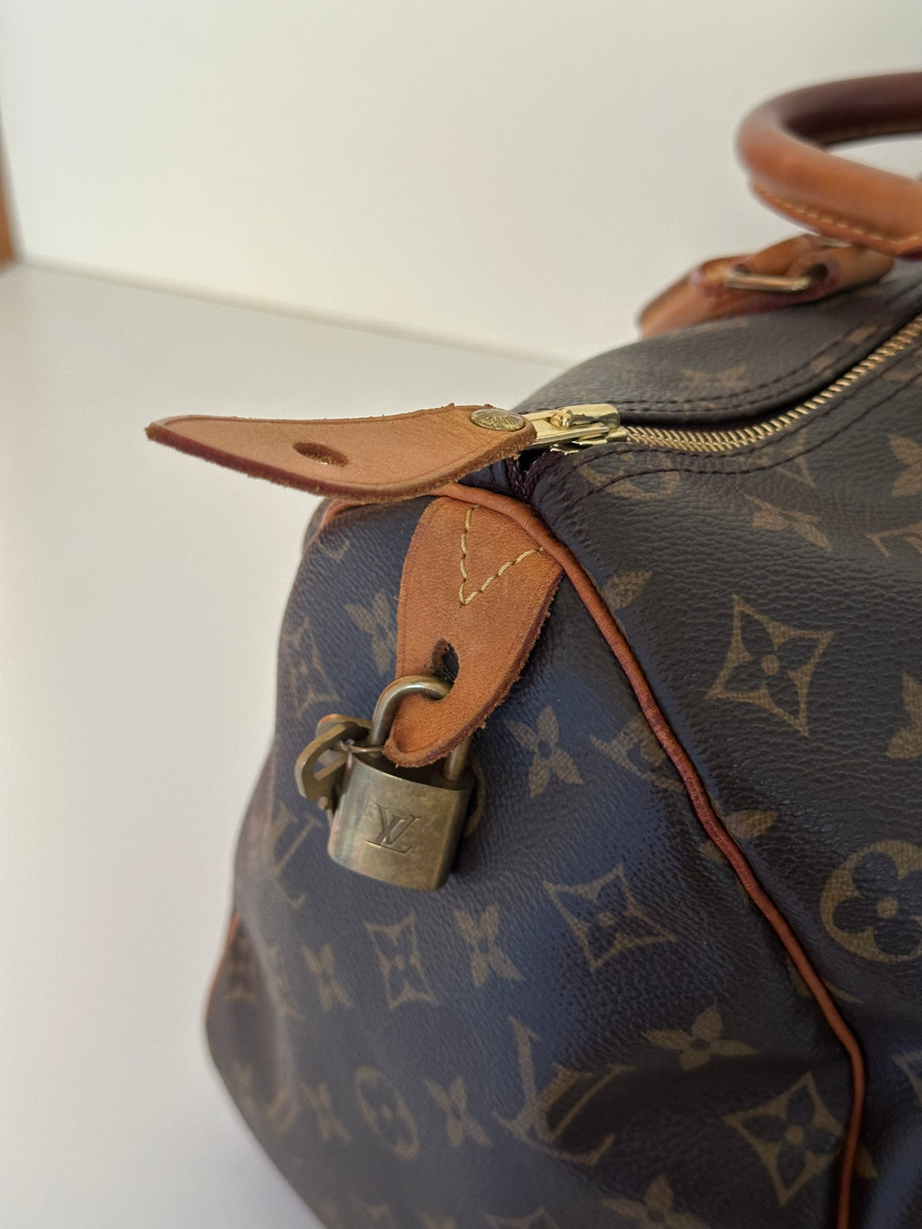 Louis Vuitton Speedy 35 Monogram + Lock & Key